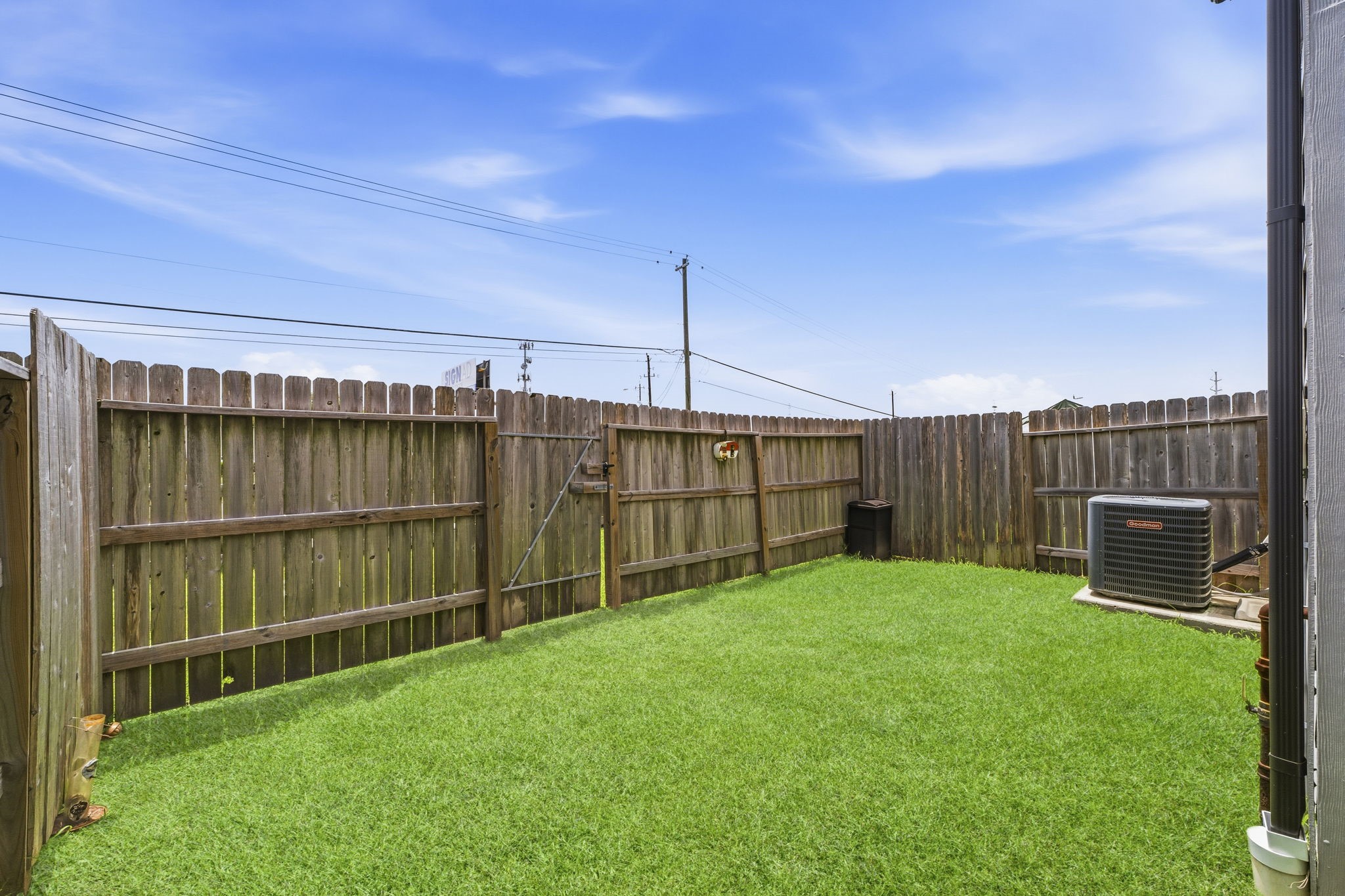 5532 Evanston Lane Property Photo 17