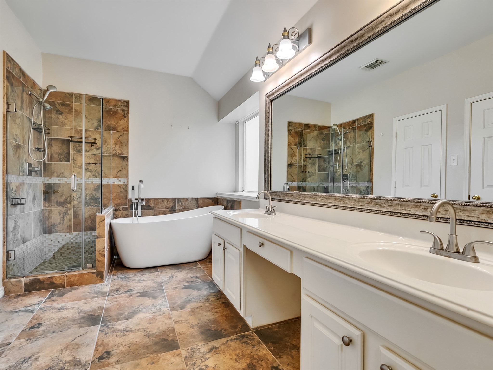 4123 Ridgepoint Drive Property Photo 46