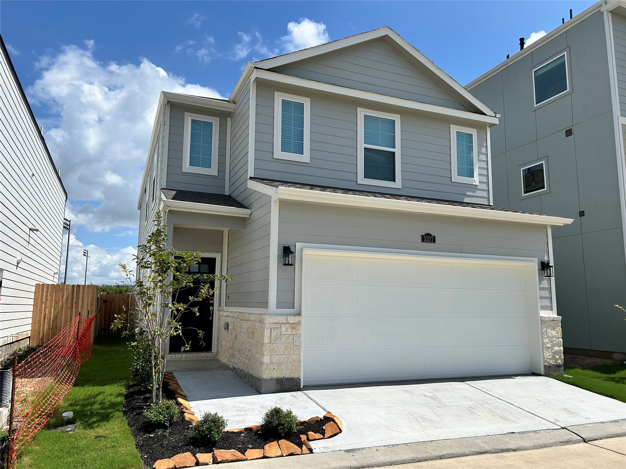 3327 Young Clover Way Property Photo 2