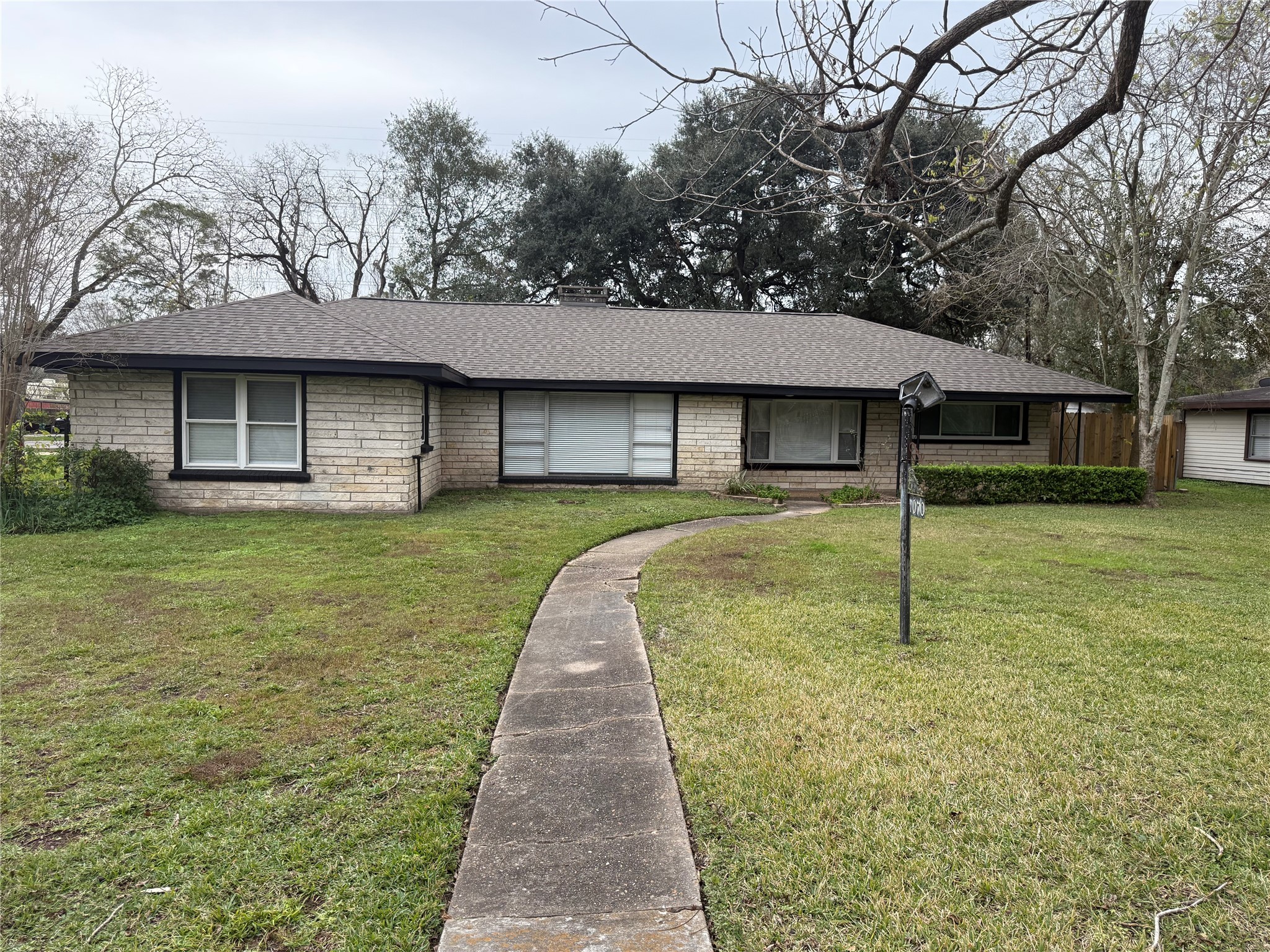 7070 Brace Street Property Photo