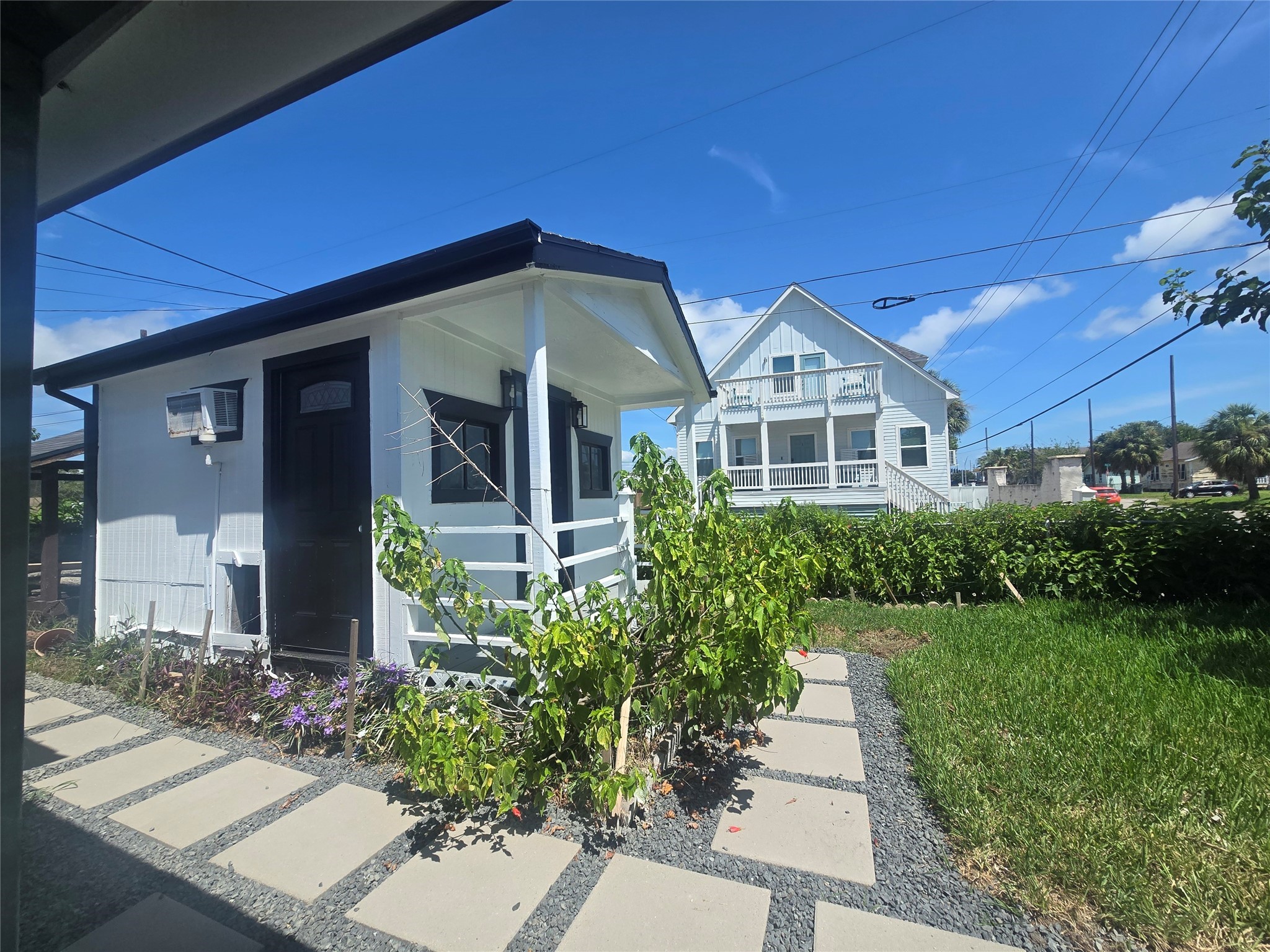 5102 Avenue L Property Photo 3