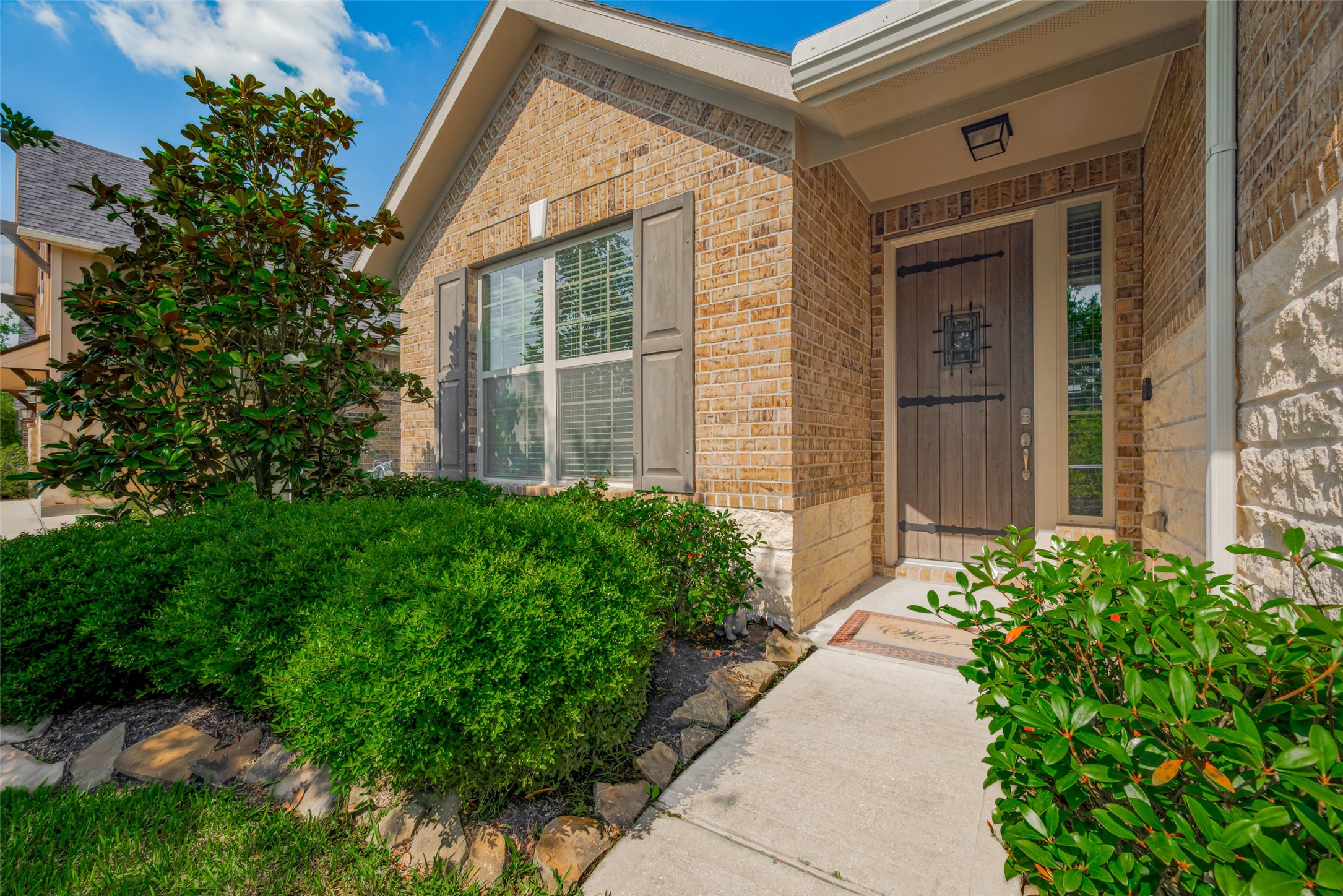 18526 Waterfall Creek Way Property Photo