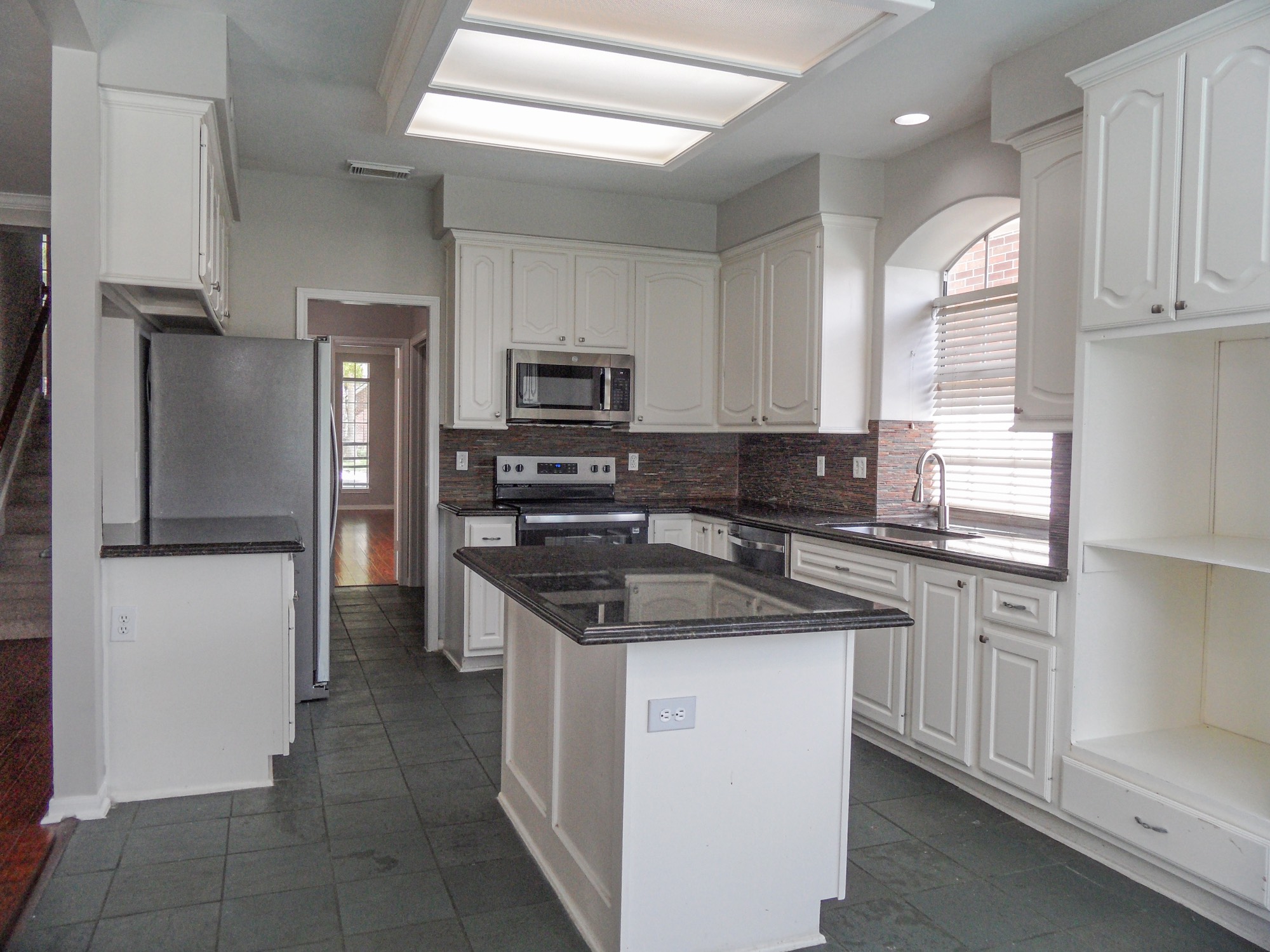 7302 Emerald Glen Drive Property Photo 15