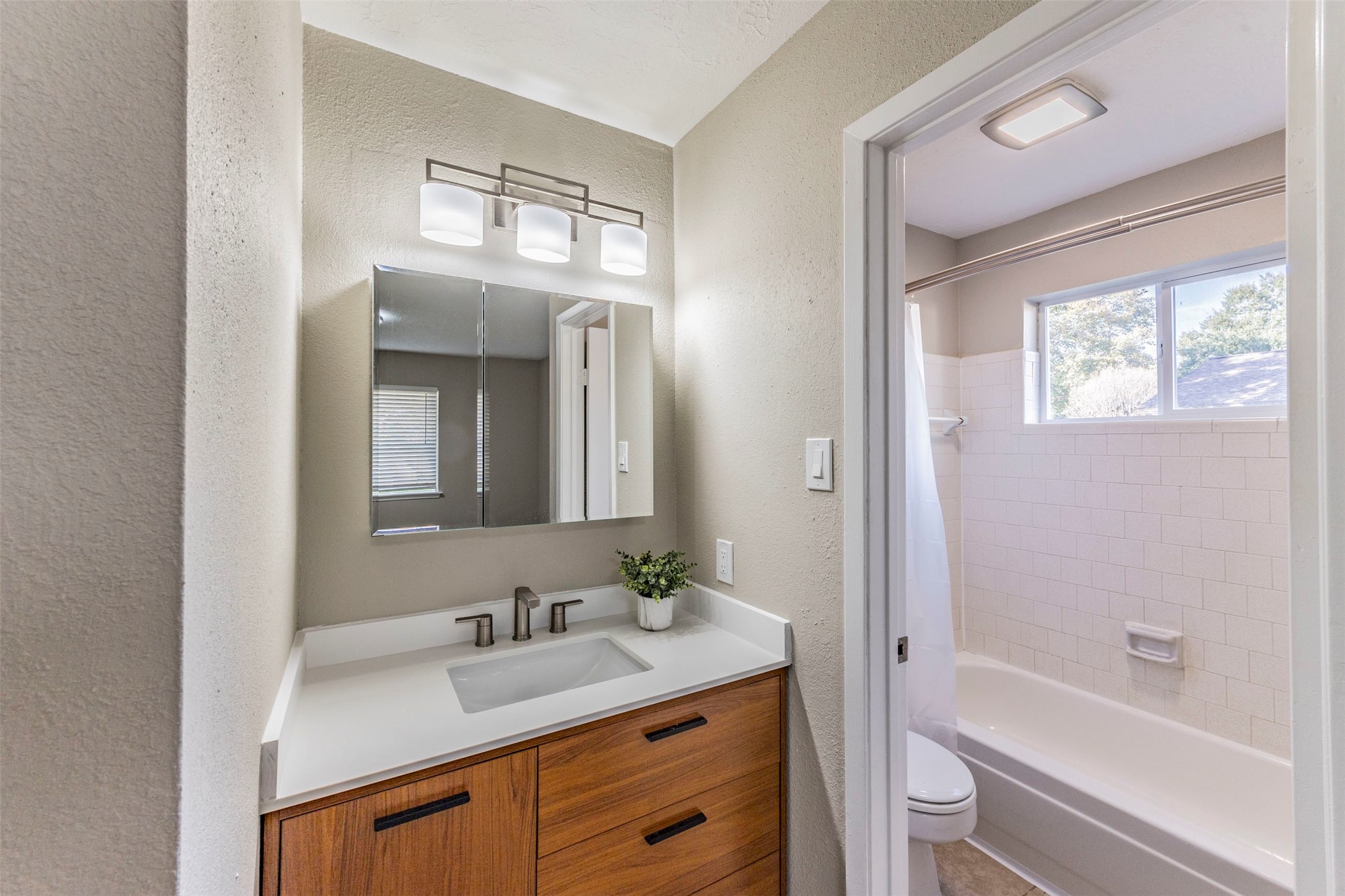 21022 Waymare Lane Property Photo 17