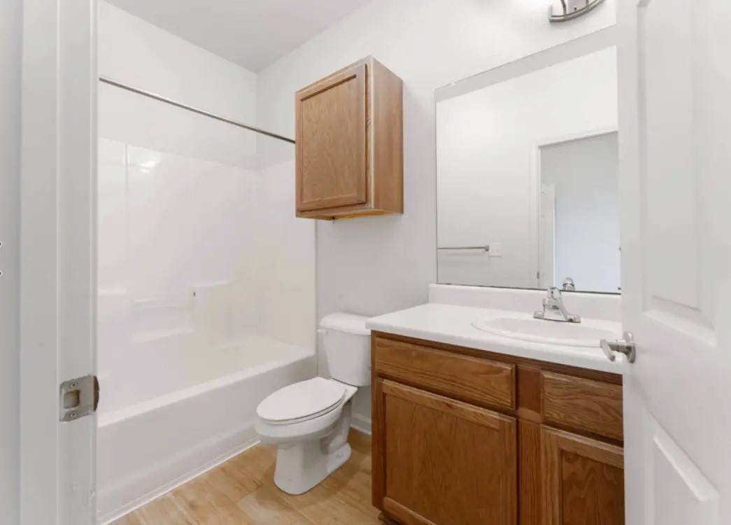 1053 St James Ave Property Photo 18