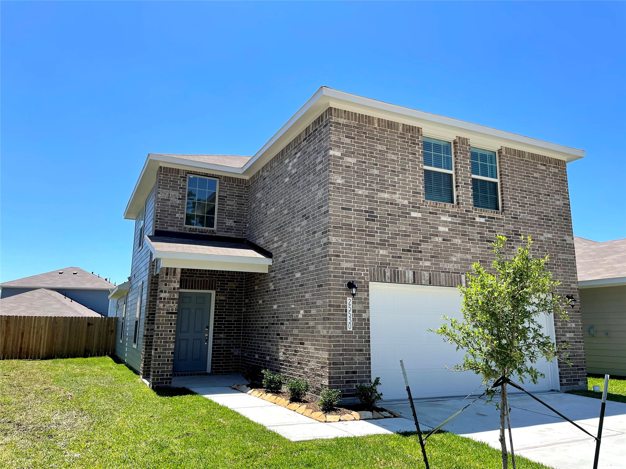 25530 Valverdant Court Property Photo 1