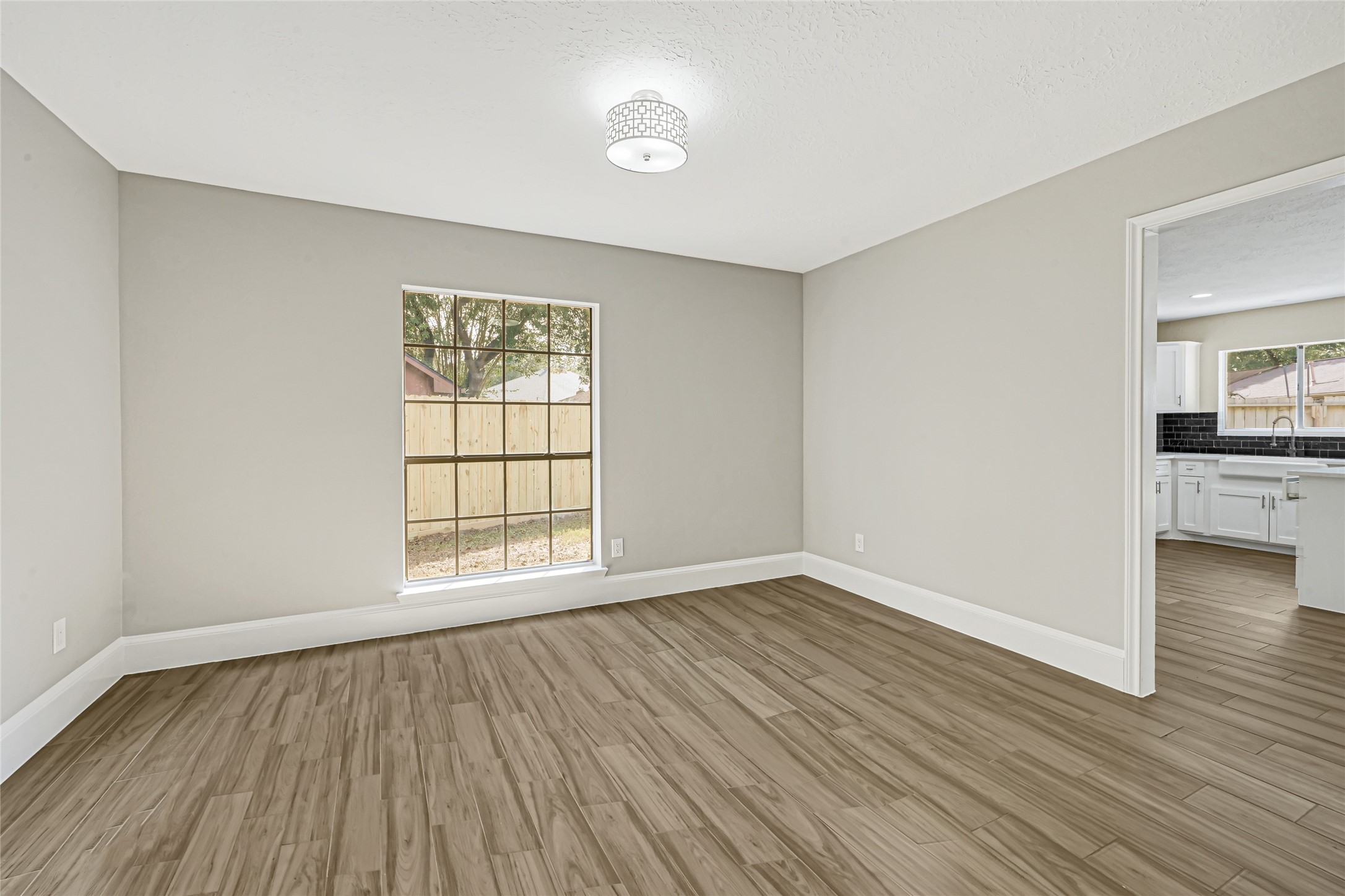 2506 Walnut Grove Court Property Photo 5