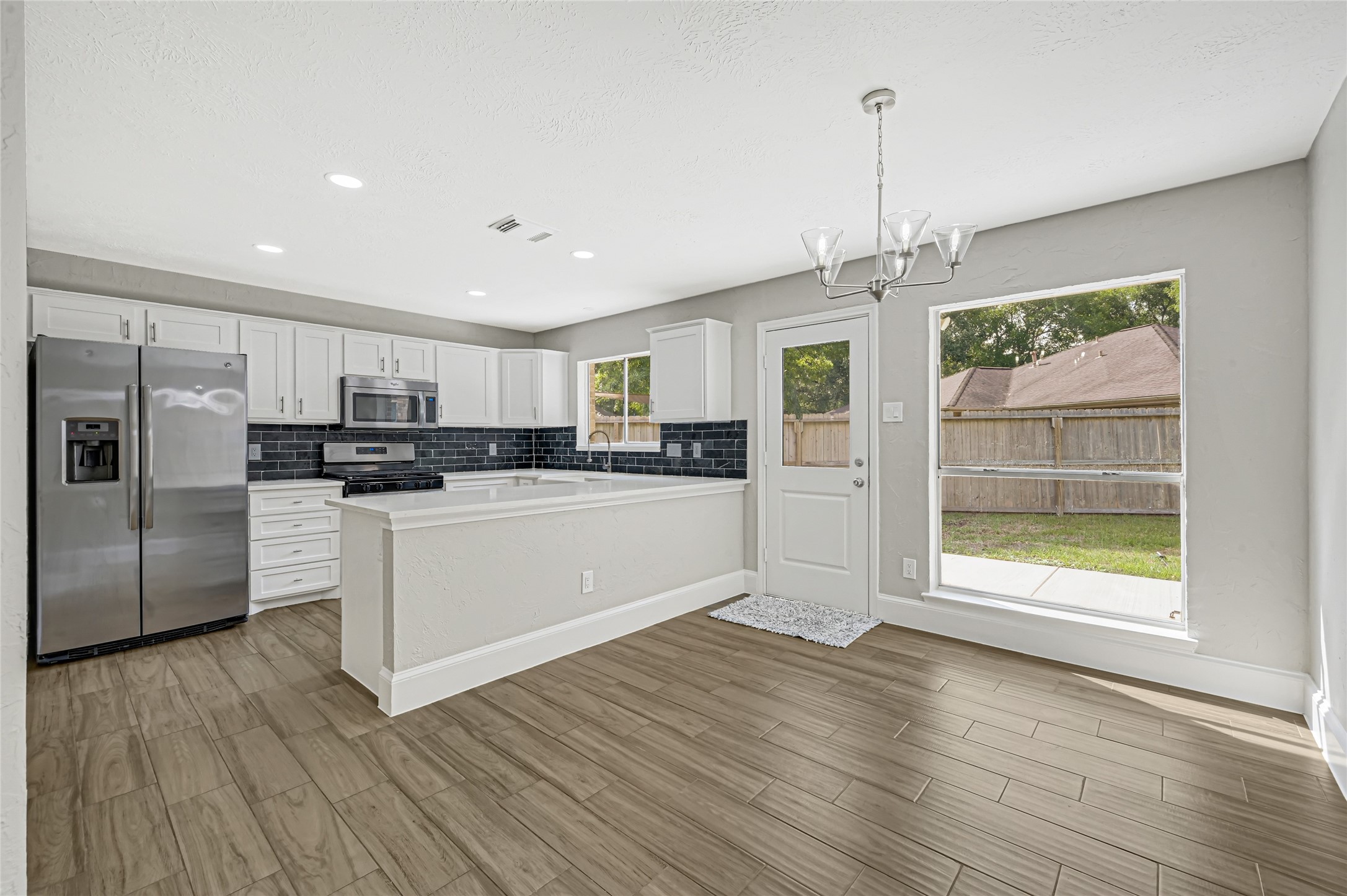 2506 Walnut Grove Court Property Photo 6