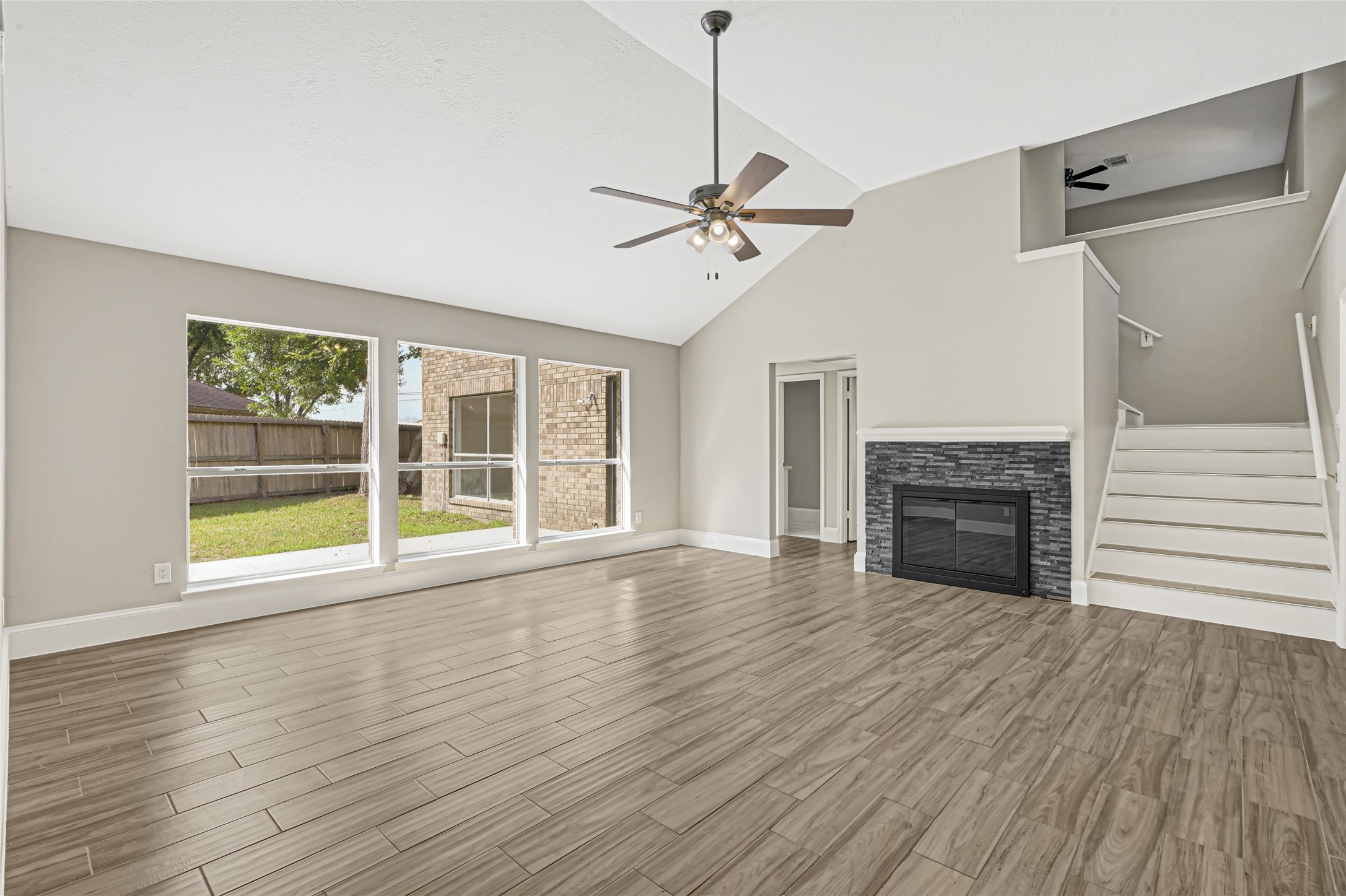 2506 Walnut Grove Court Property Photo 10