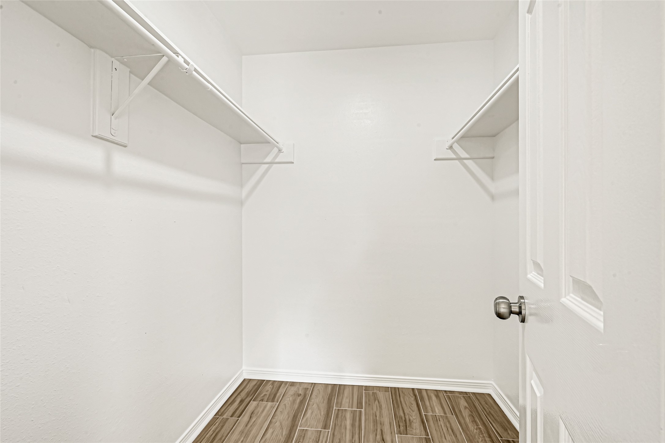2506 Walnut Grove Court Property Photo 25