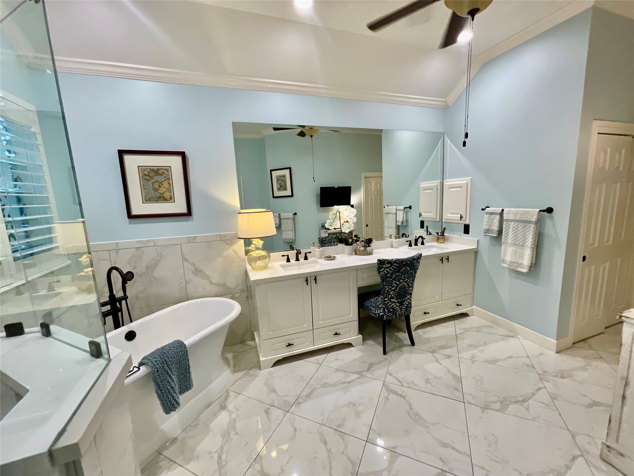 8719 Rippling Water Drive Property Photo 17