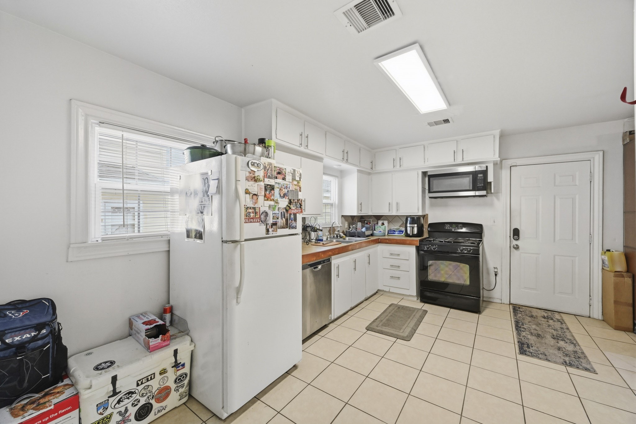 3143 Prospect Street Property Photo 8