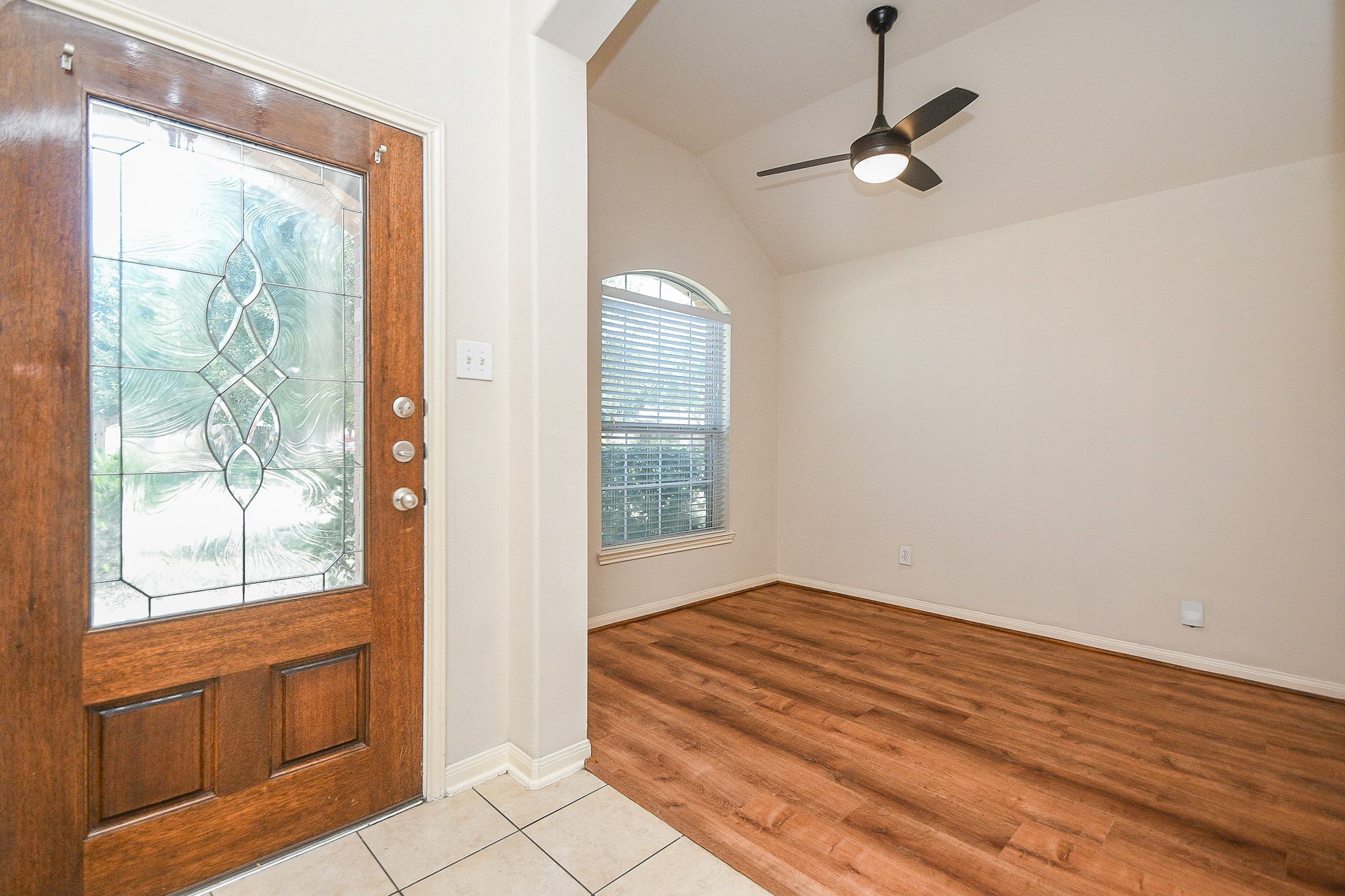 6030 Wildbriar Lane Property Photo 3