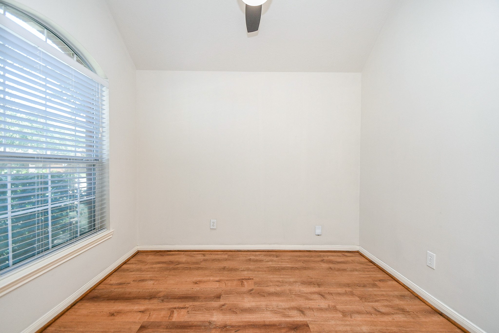 6030 Wildbriar Lane Property Photo 5