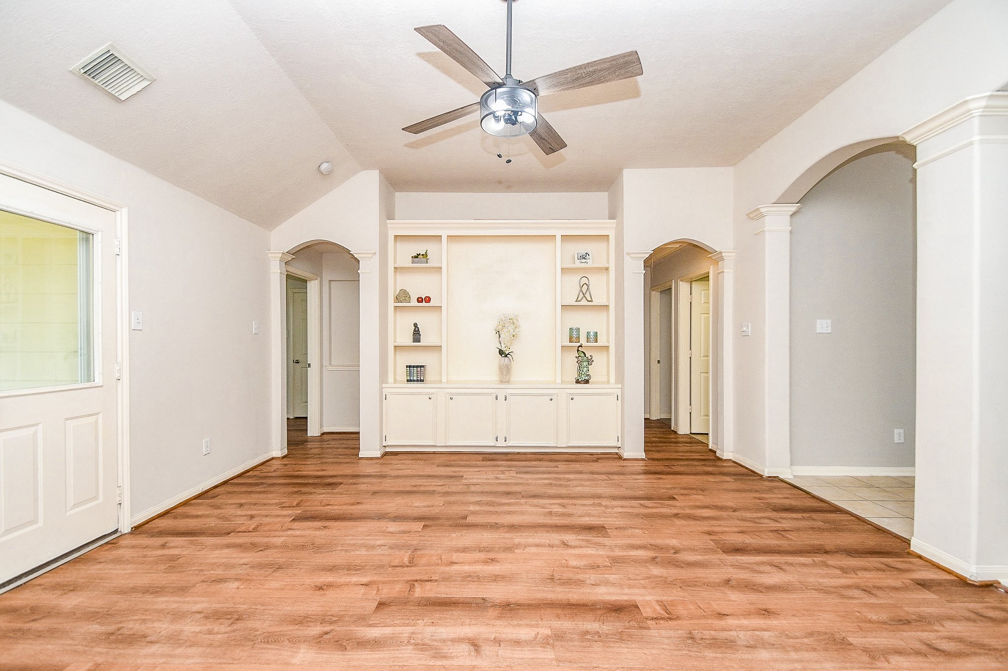 6030 Wildbriar Lane Property Photo 15
