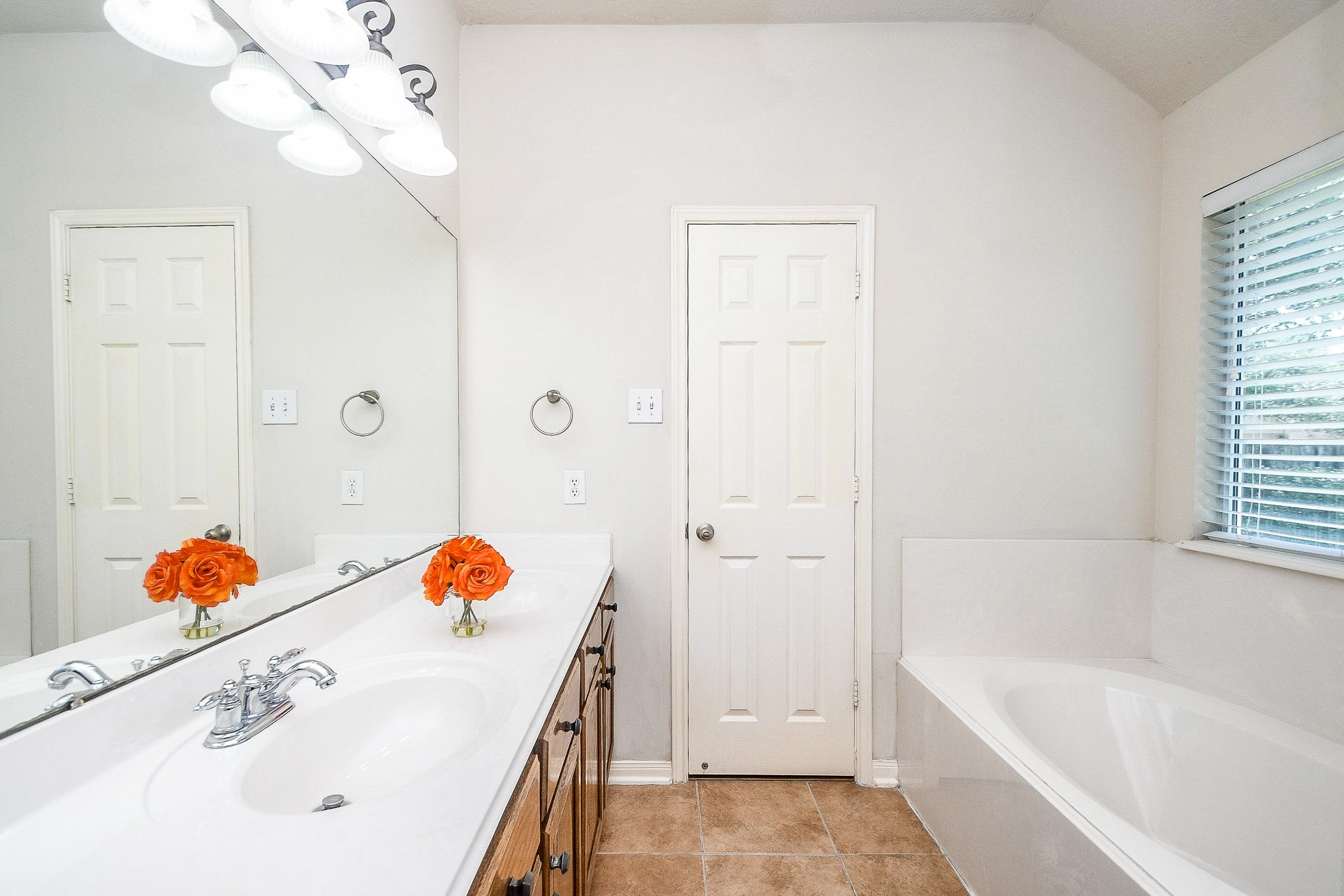 6030 Wildbriar Lane Property Photo 17