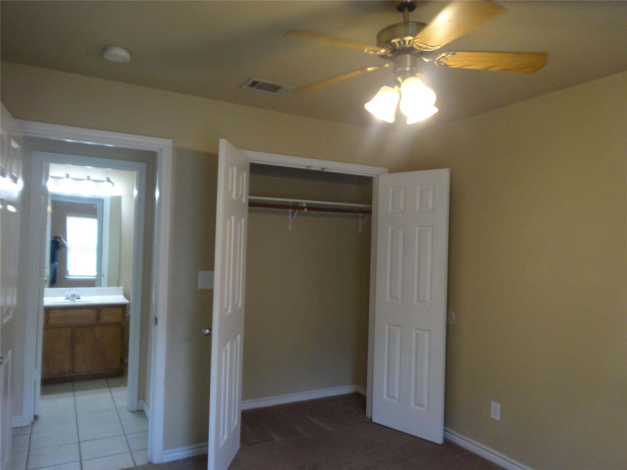 107 Yegua Circle Property Photo 4