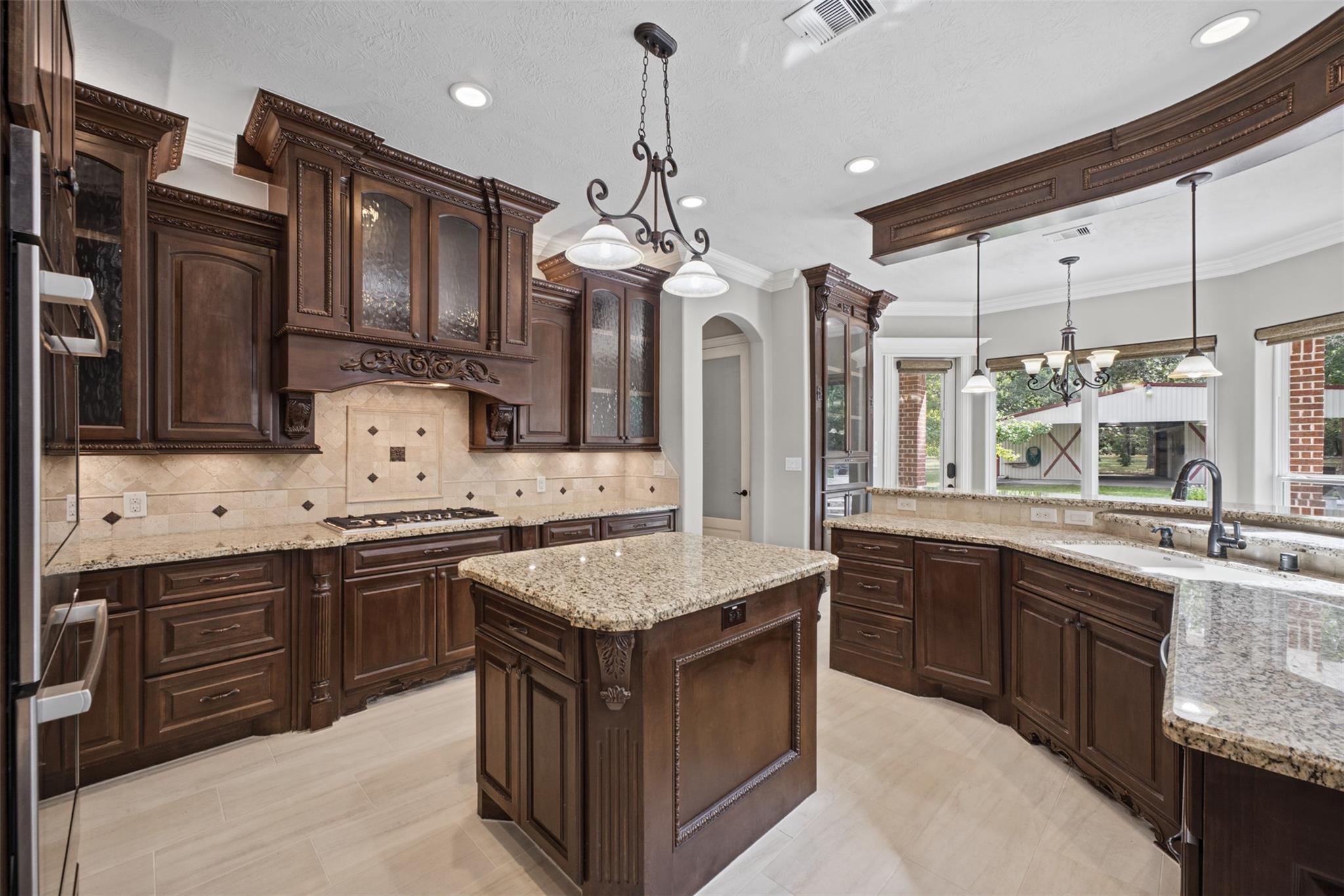 2102 E Blue Lake Drive, Magnolia Tx 77354 Property Photo 15