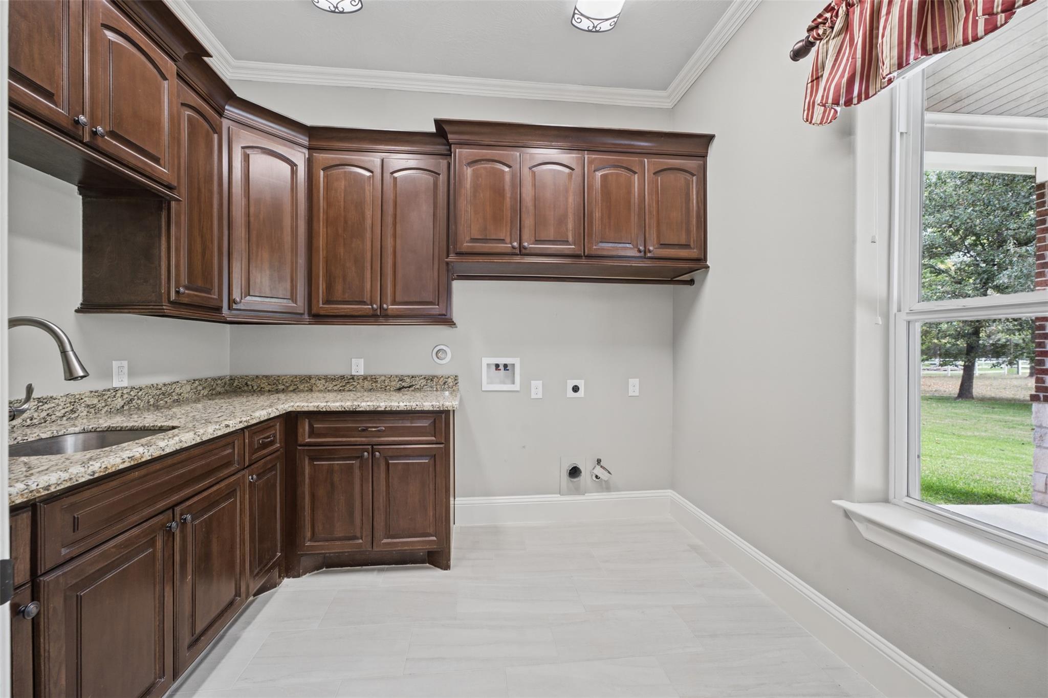 2102 E Blue Lake Drive, Magnolia Tx 77354 Property Photo 28