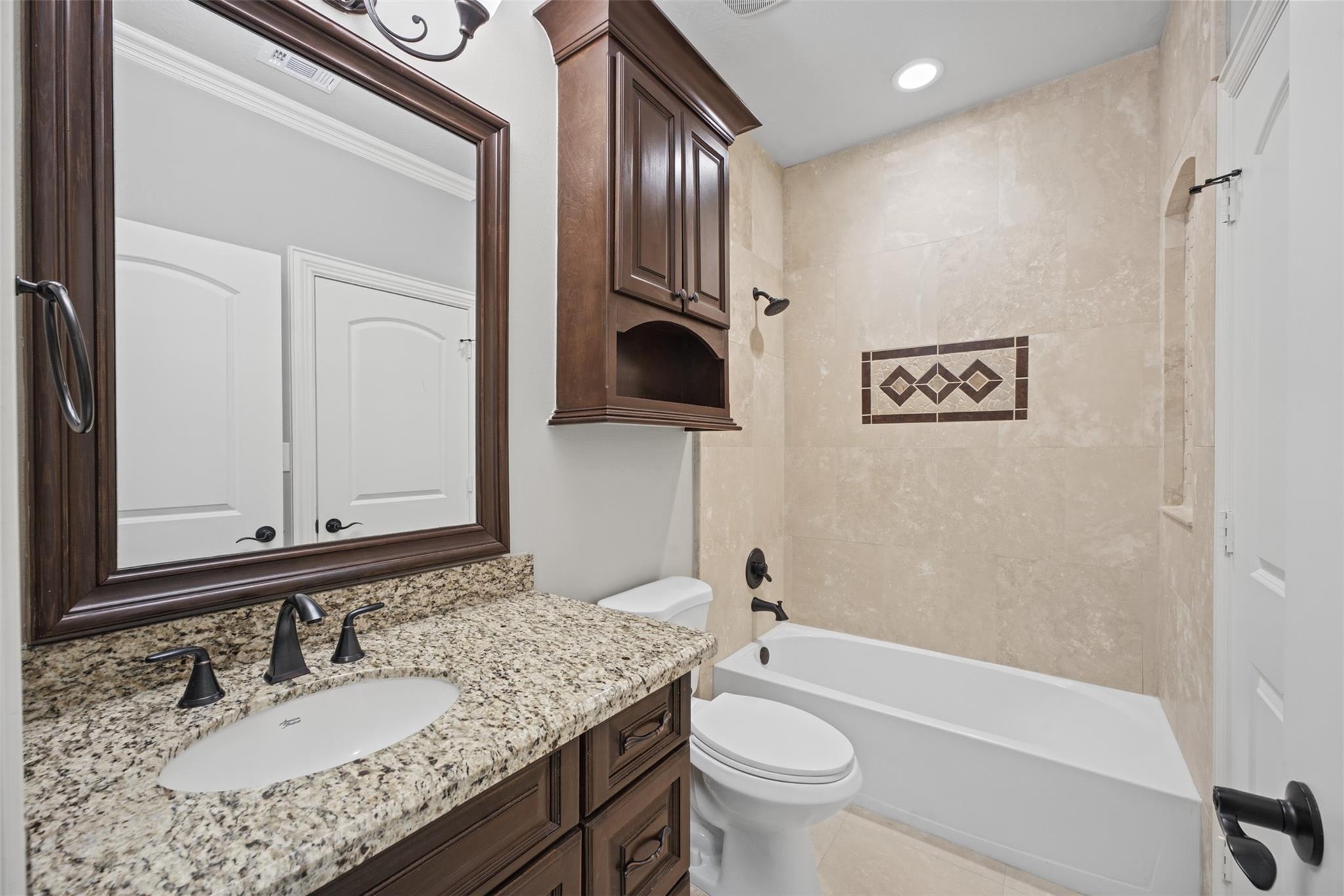 2102 E Blue Lake Drive, Magnolia Tx 77354 Property Photo 30