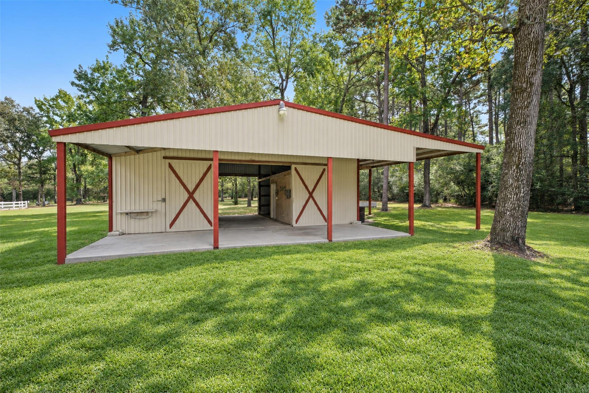 2102 E Blue Lake Drive, Magnolia Tx 77354 Property Photo 41