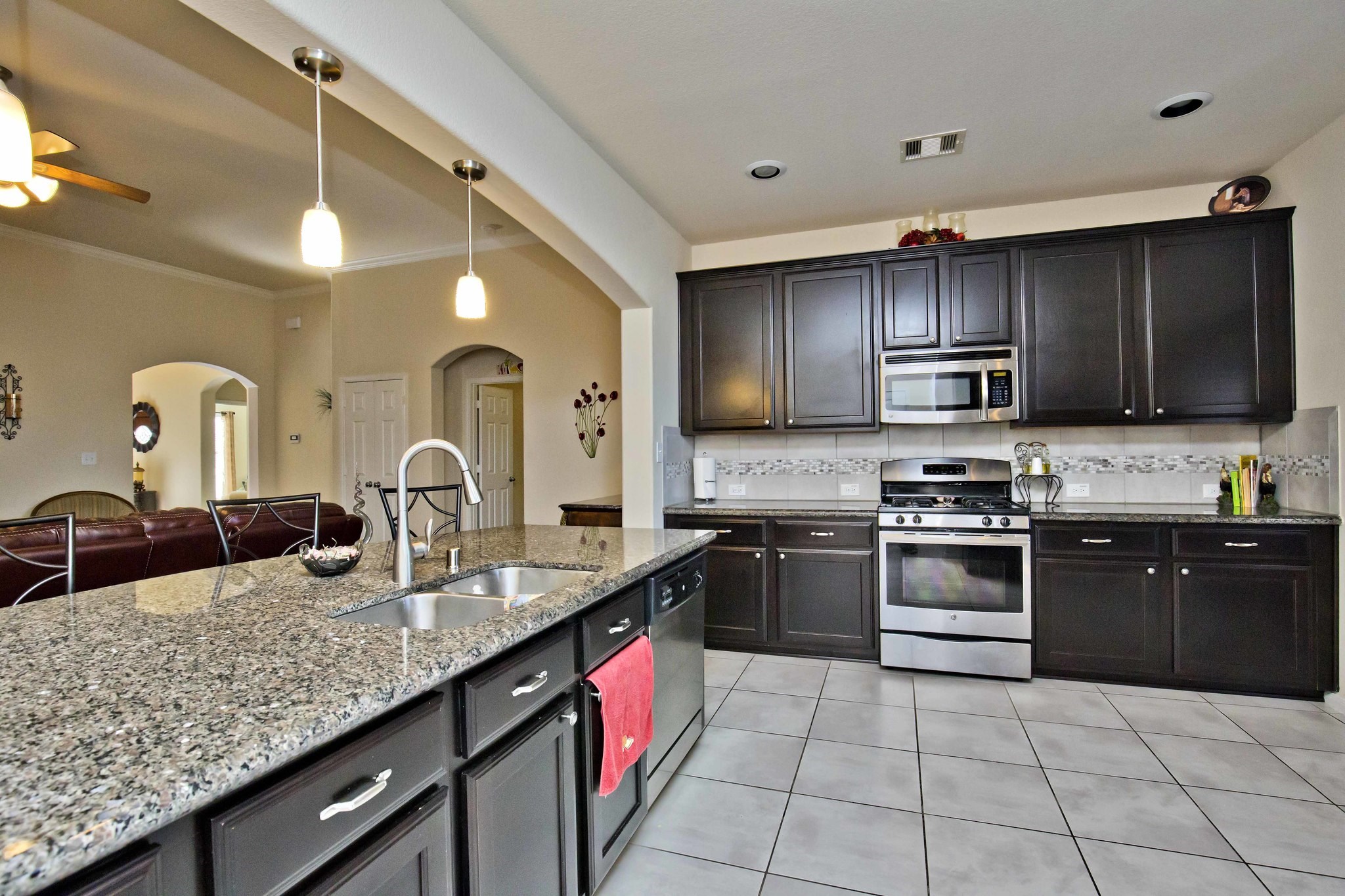 20734 Bandrock Terrace Property Photo 6