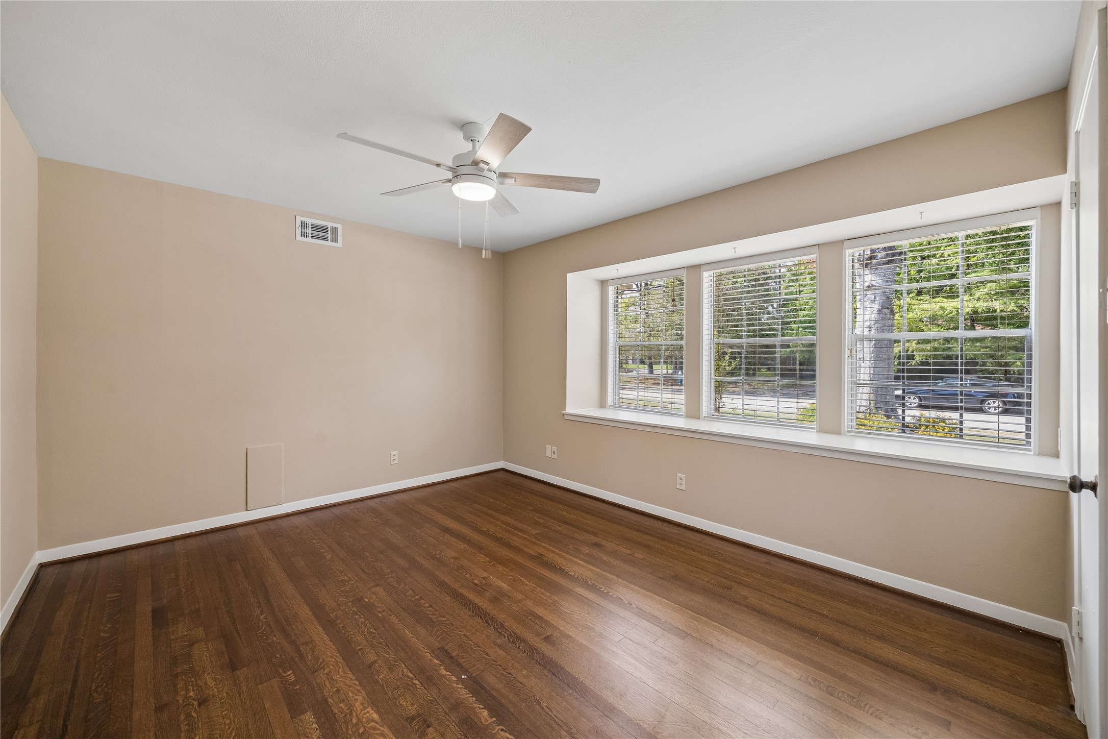7135 Hendon Lane Property Photo 20