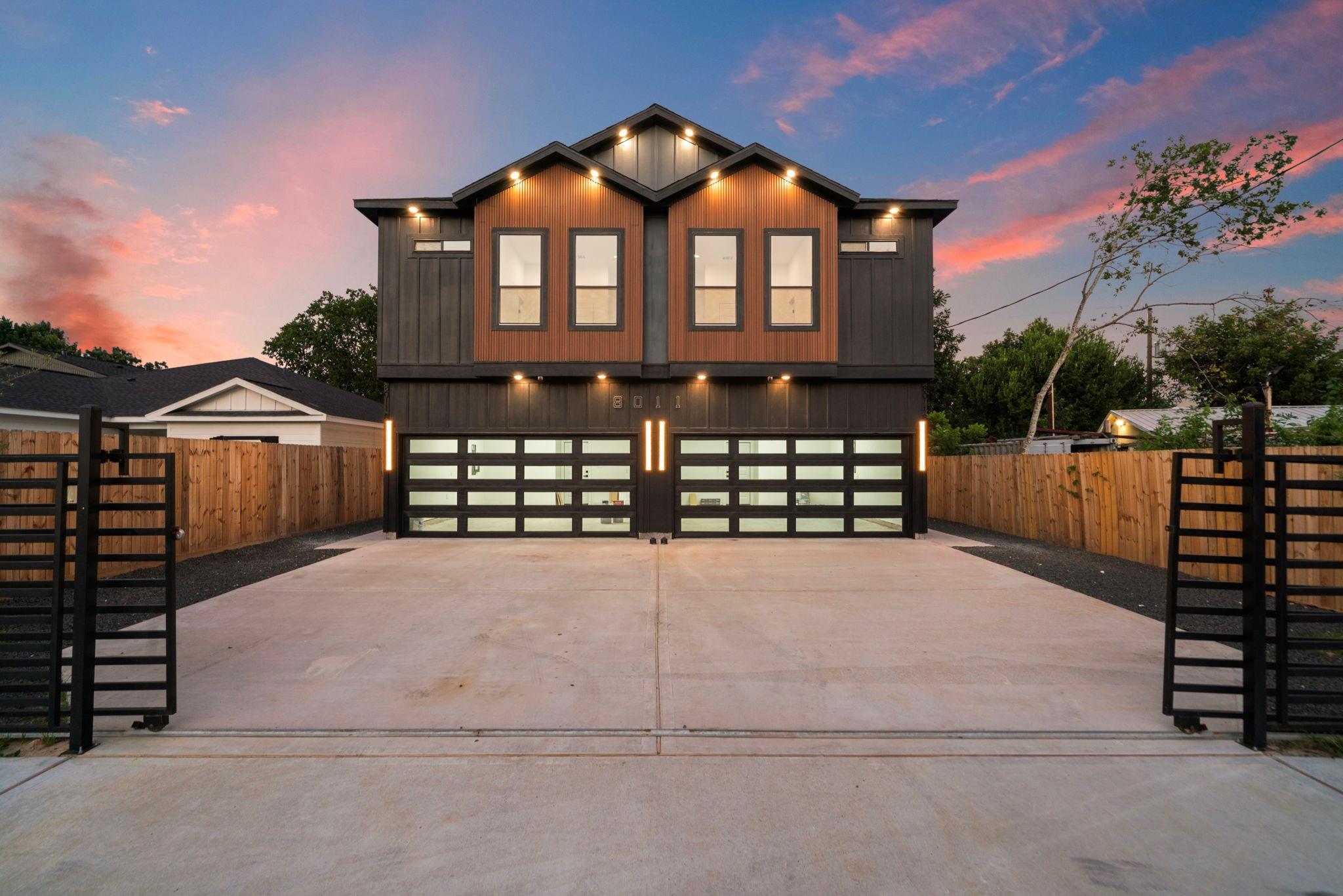 8011 Bowen Street # B, Houston Tx 77051 Property Photo 2