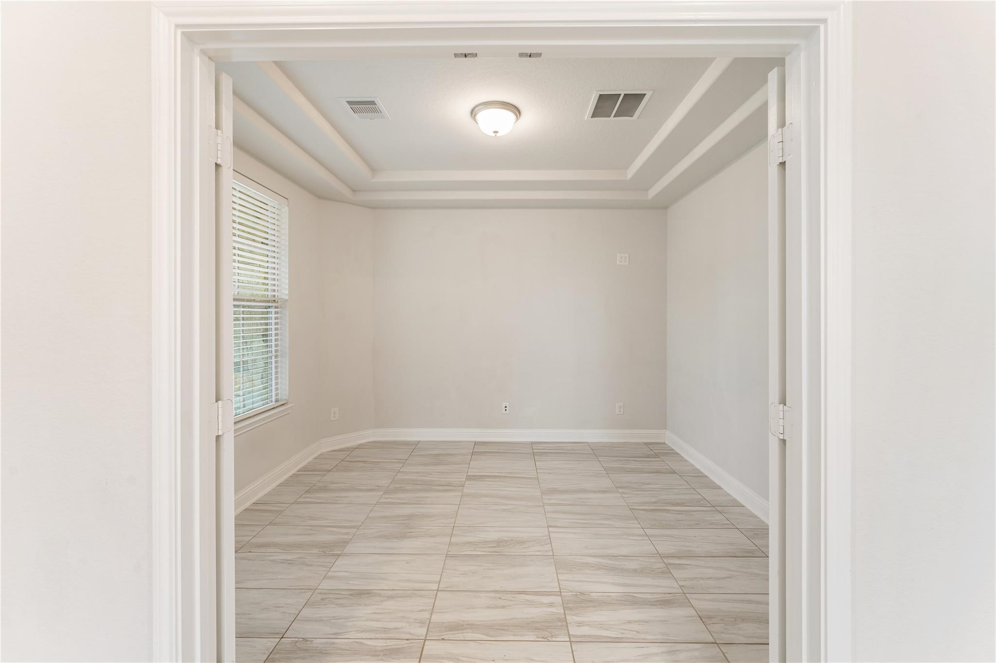 7623 Water Glen Lane Property Photo 6