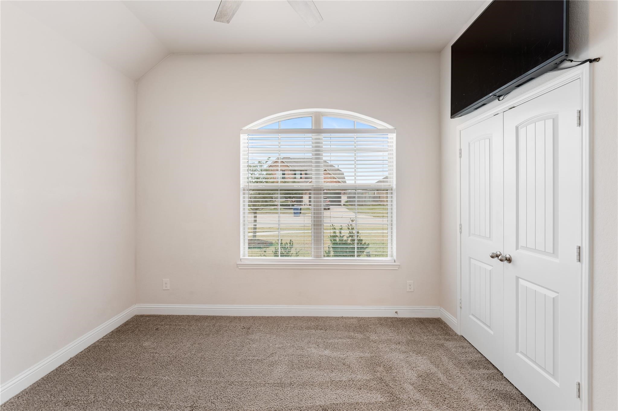 7623 Water Glen Lane Property Photo 8
