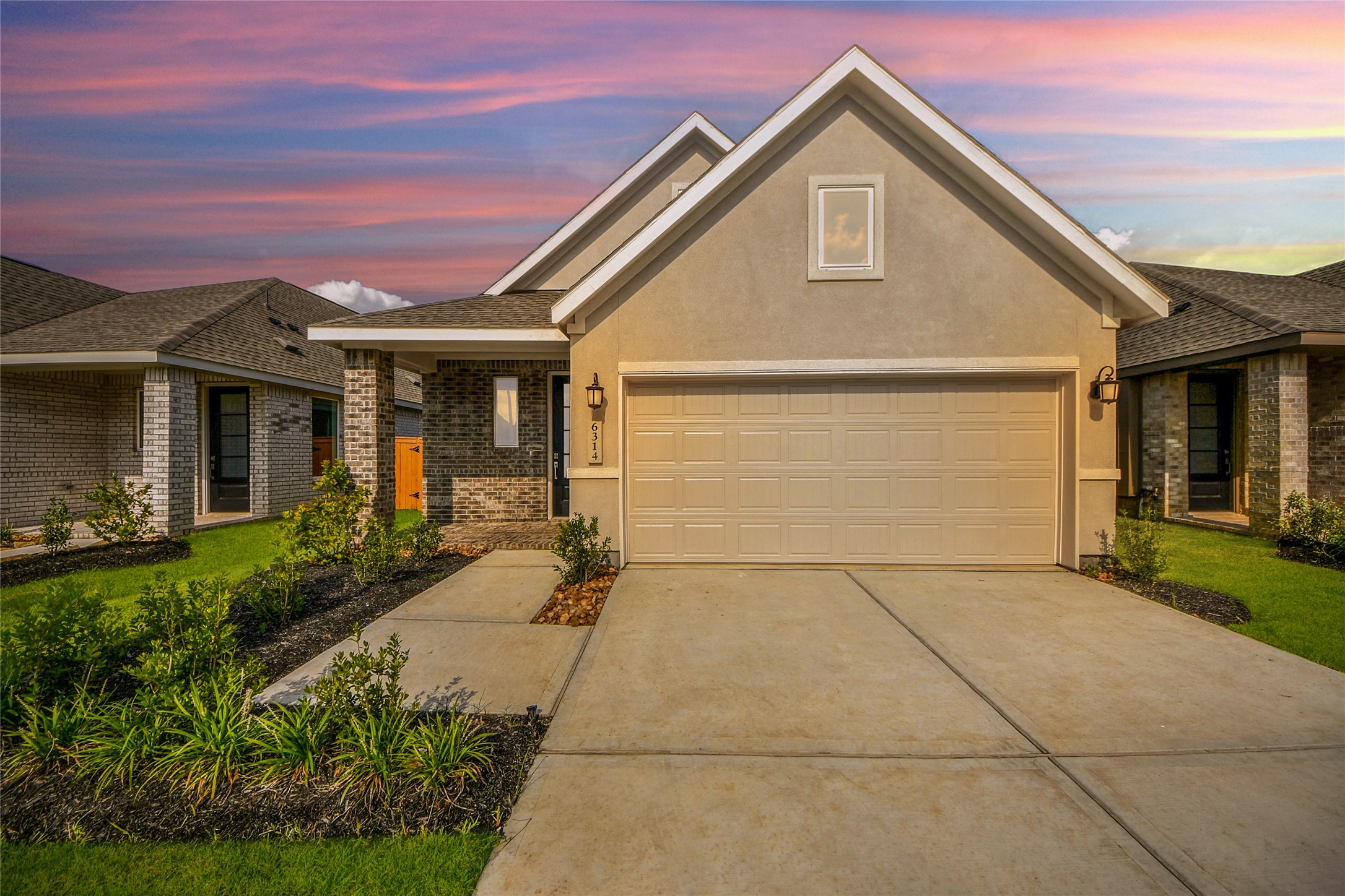 6314 Orchid Beach Drive Property Photo 2