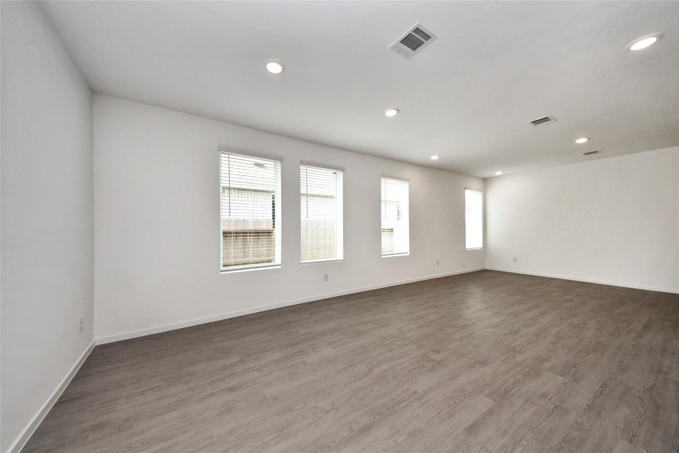 6314 Orchid Beach Drive Property Photo 12