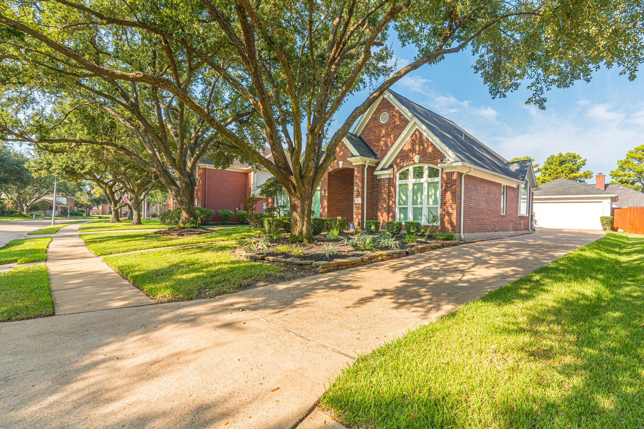 11023 Lark Brook Lane, Houston Tx 77065 Property Photo 4