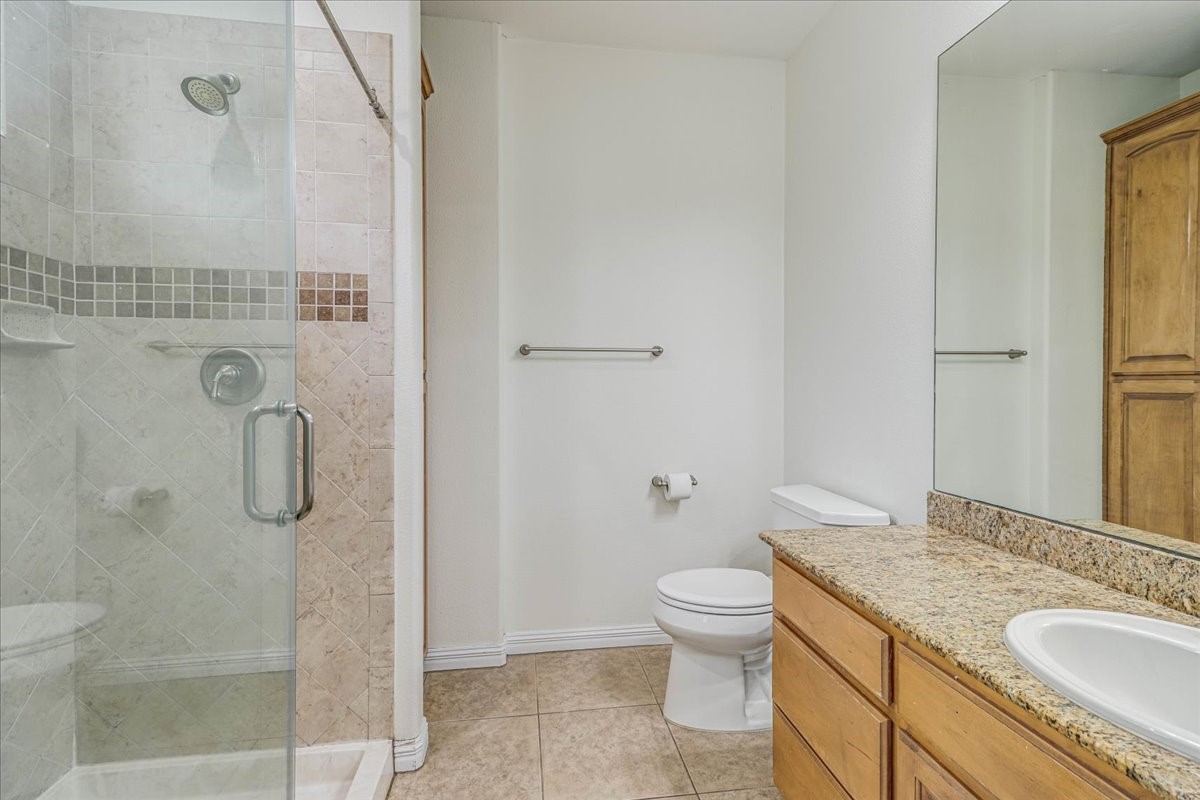 14910 Leeward Drive 304 Property Photo 29