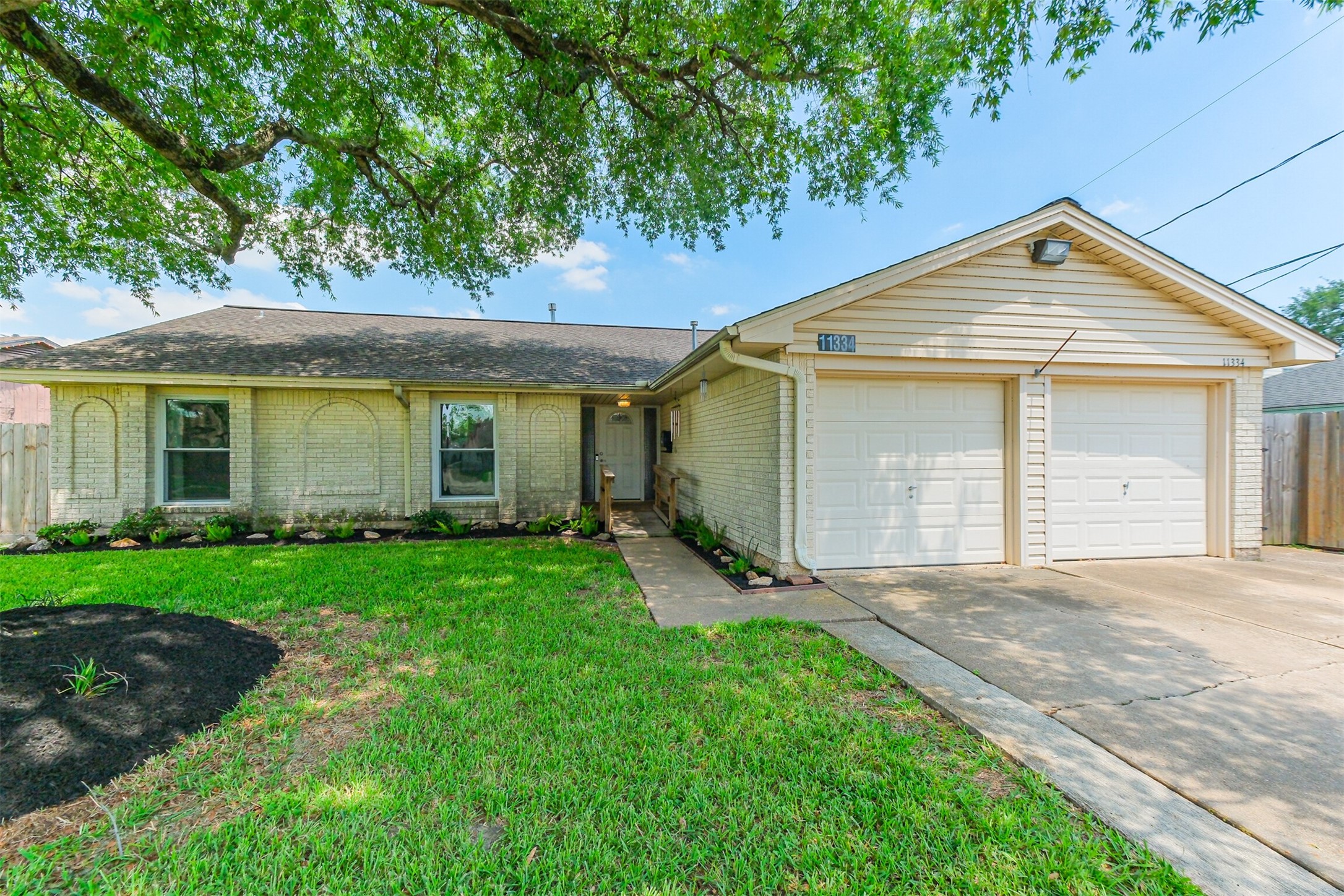 11334 Sagehill Drive Property Photo 1