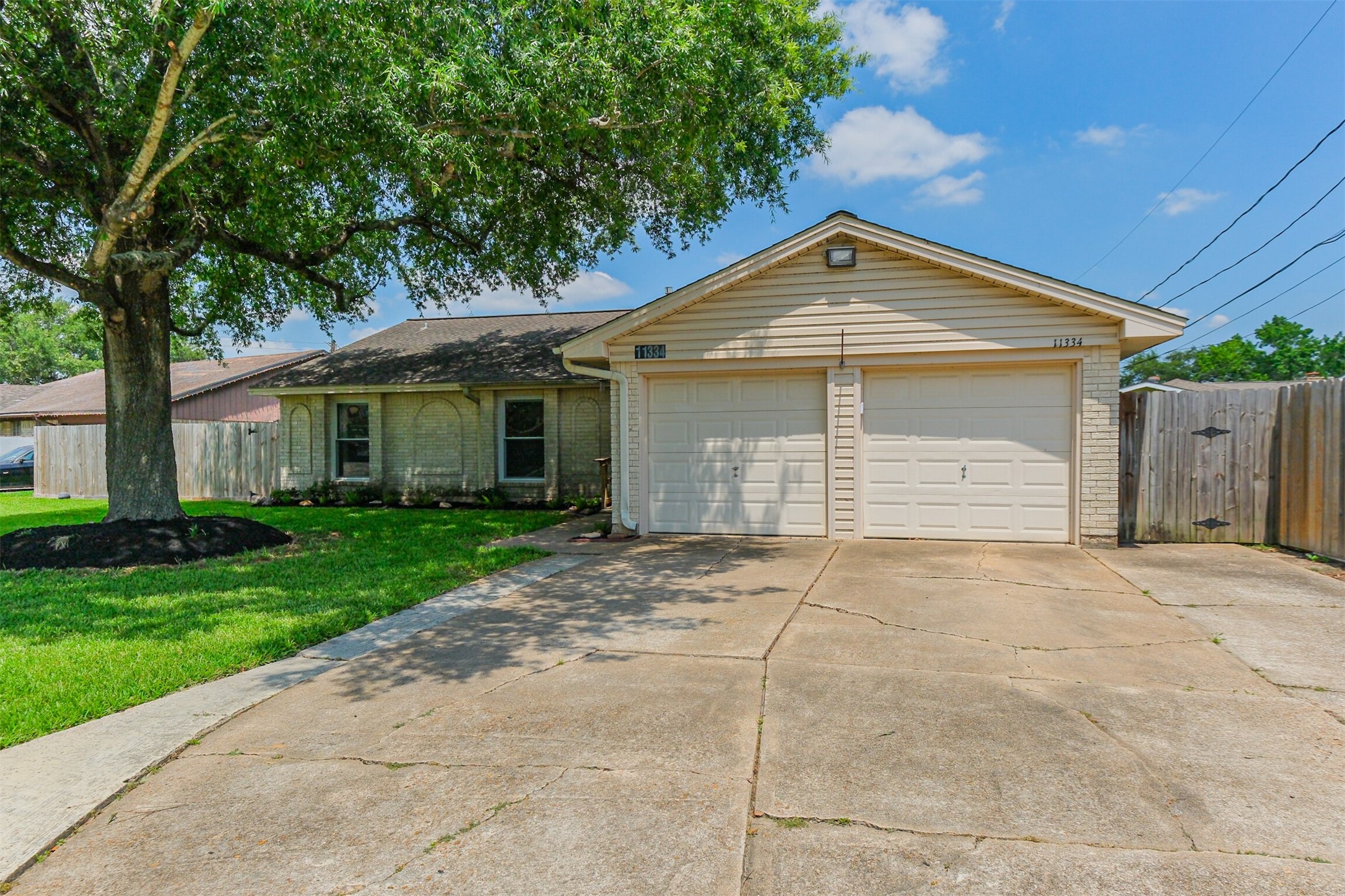 11334 Sagehill Drive Property Photo 3
