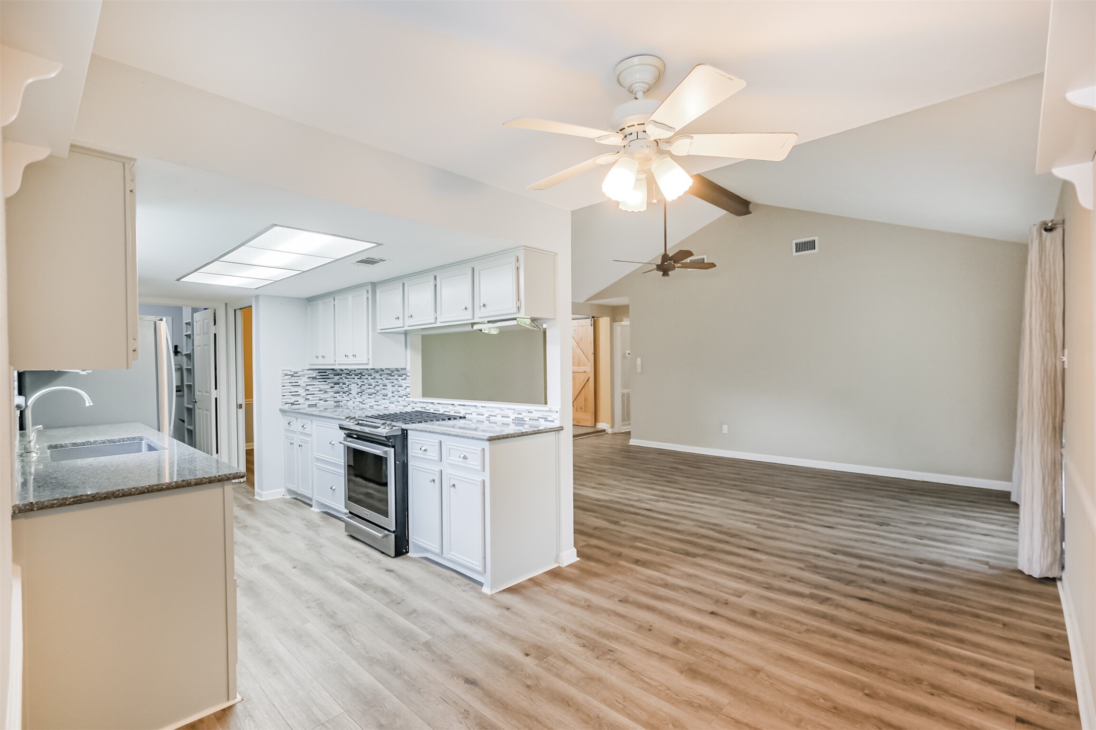 11334 Sagehill Drive Property Photo 17