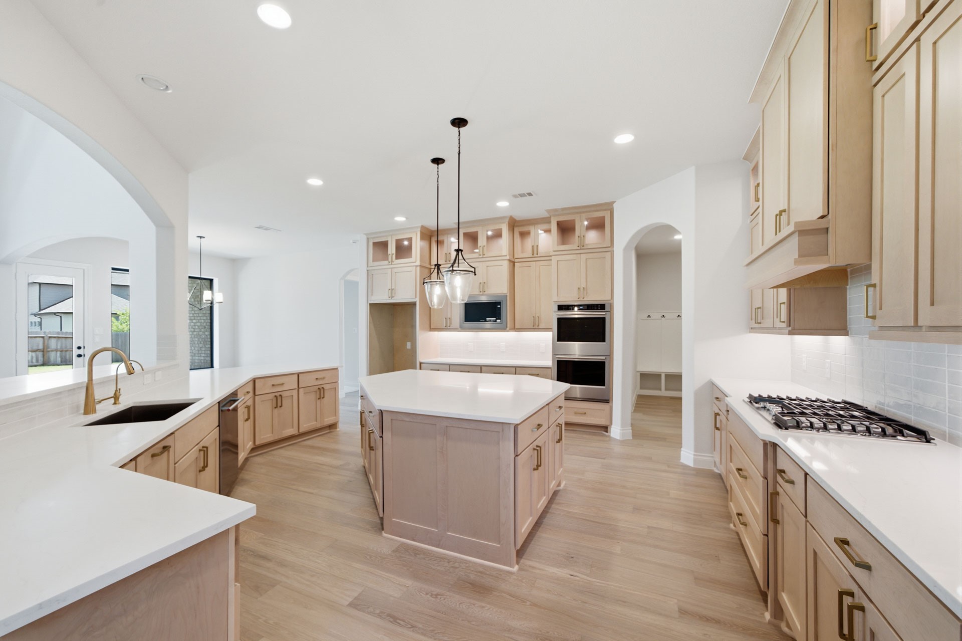 15607 Early Bird Lane Property Photo 17
