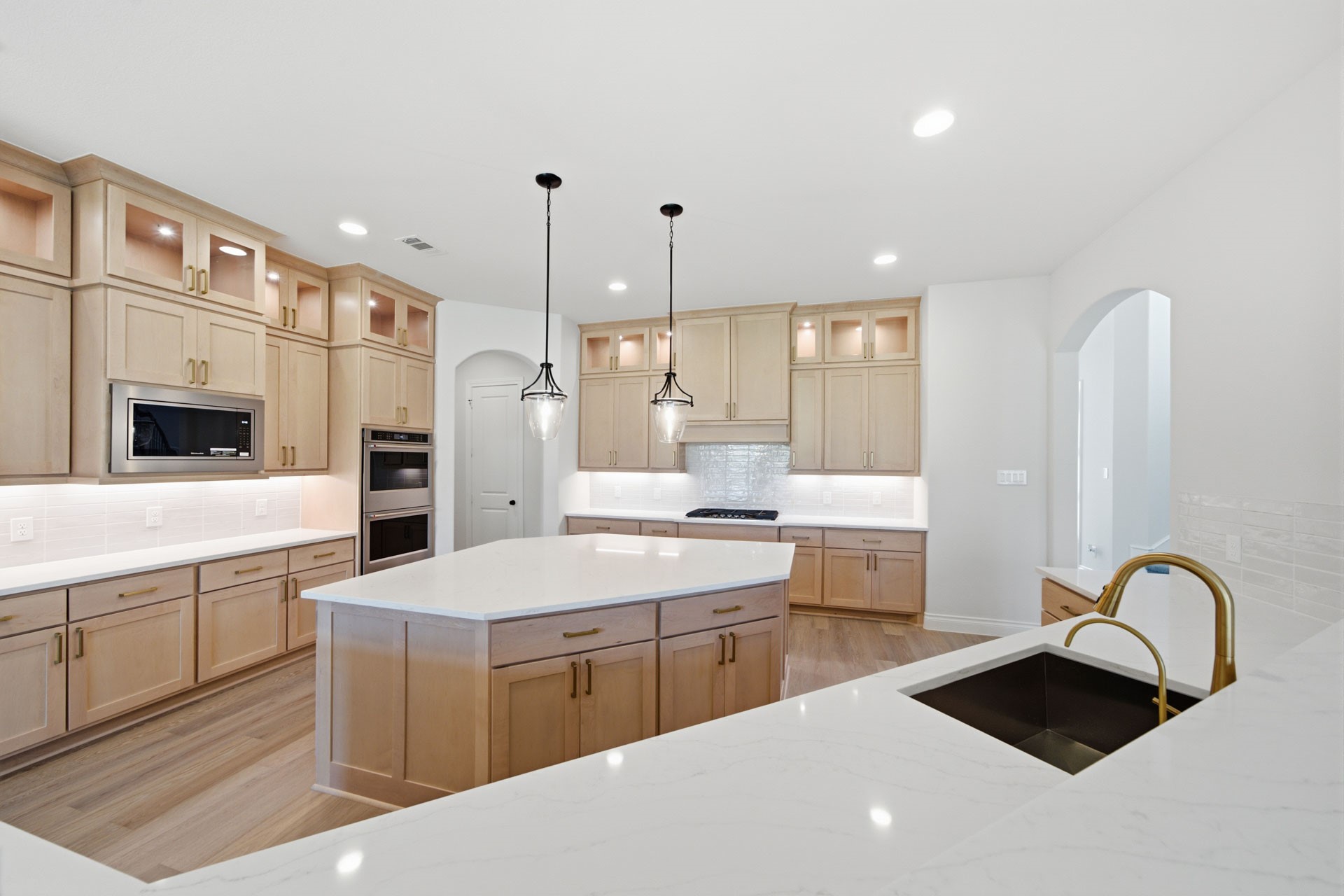 15607 Early Bird Lane Property Photo 18