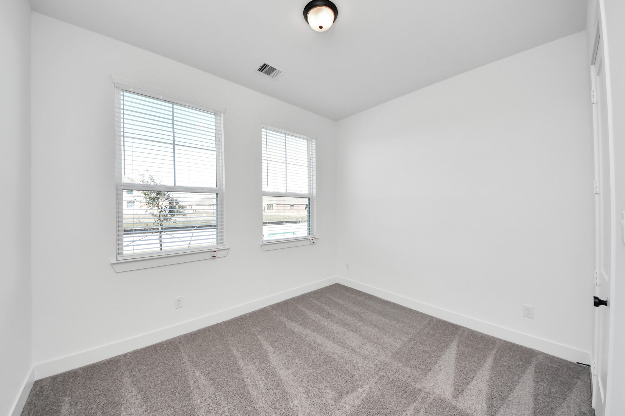 9514 Chateau Hill Property Photo 19