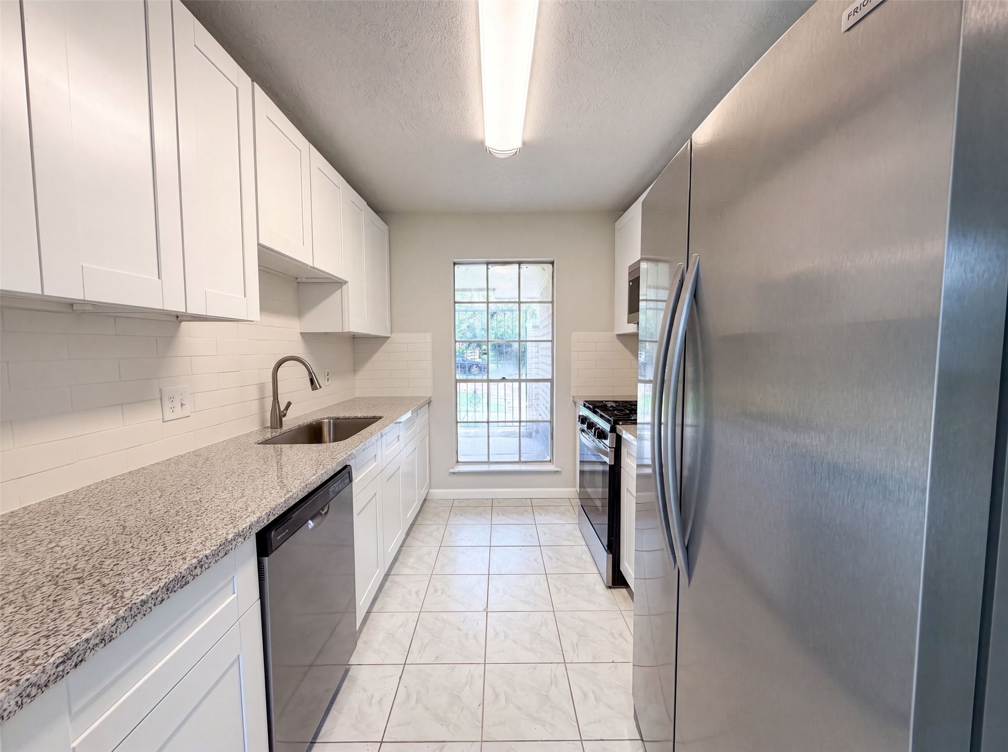 12510 Daventry Lane Property Photo 2