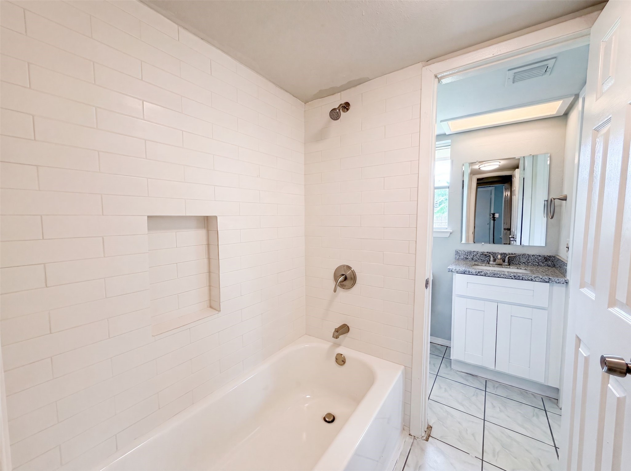 12510 Daventry Lane Property Photo 14