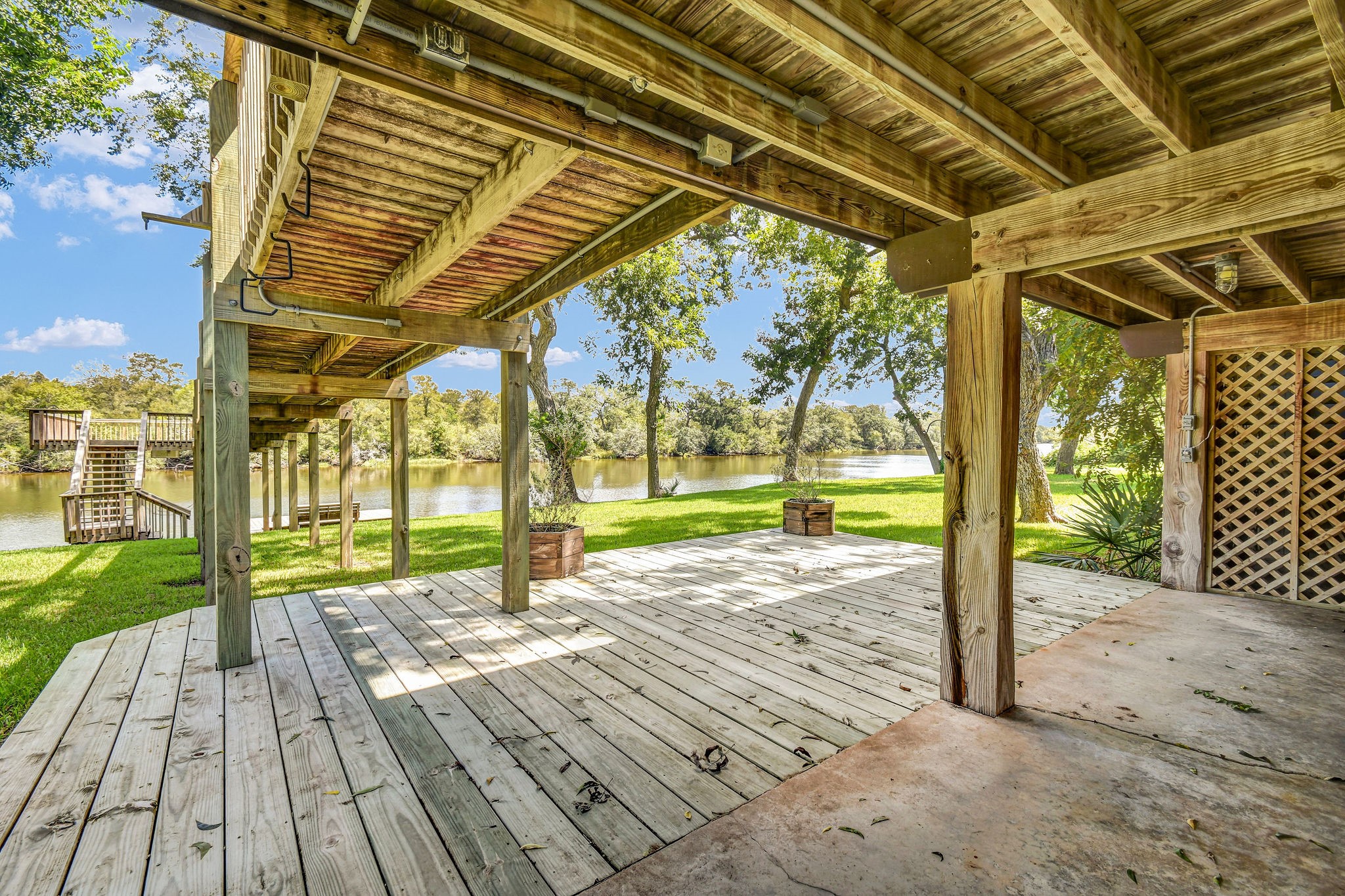 1902 County Road 506 Property Photo 33