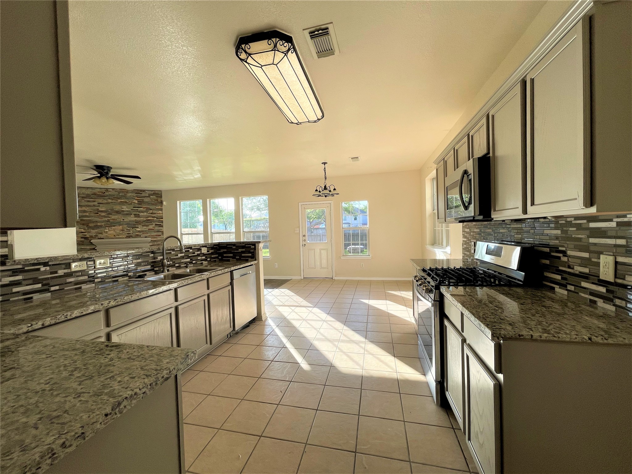 21622 Dalton Spring Lane Property Photo 4