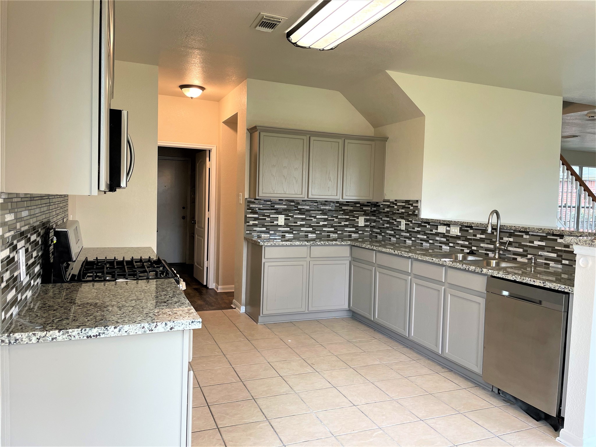 21622 Dalton Spring Lane Property Photo 6