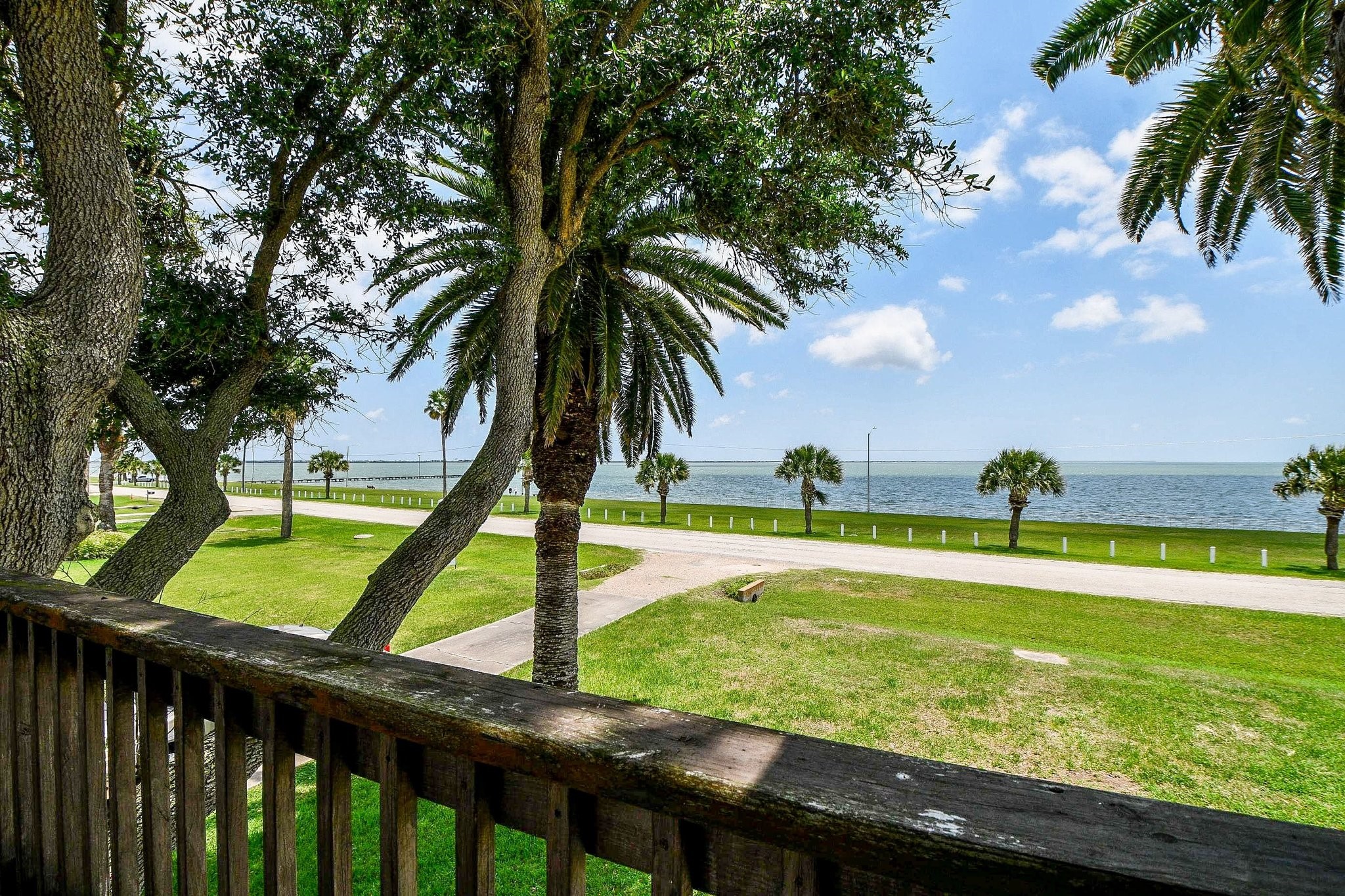 204 S Bay Boulevard Property Photo 2