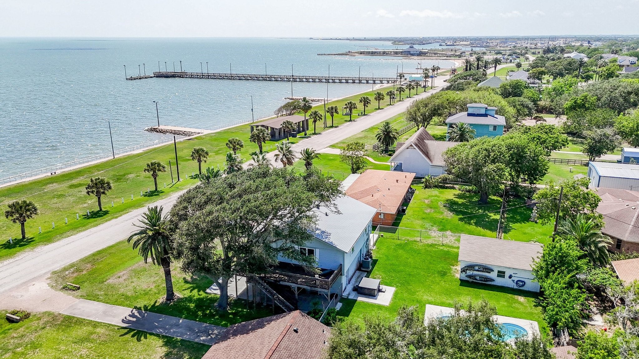 204 S Bay Boulevard Property Photo 11