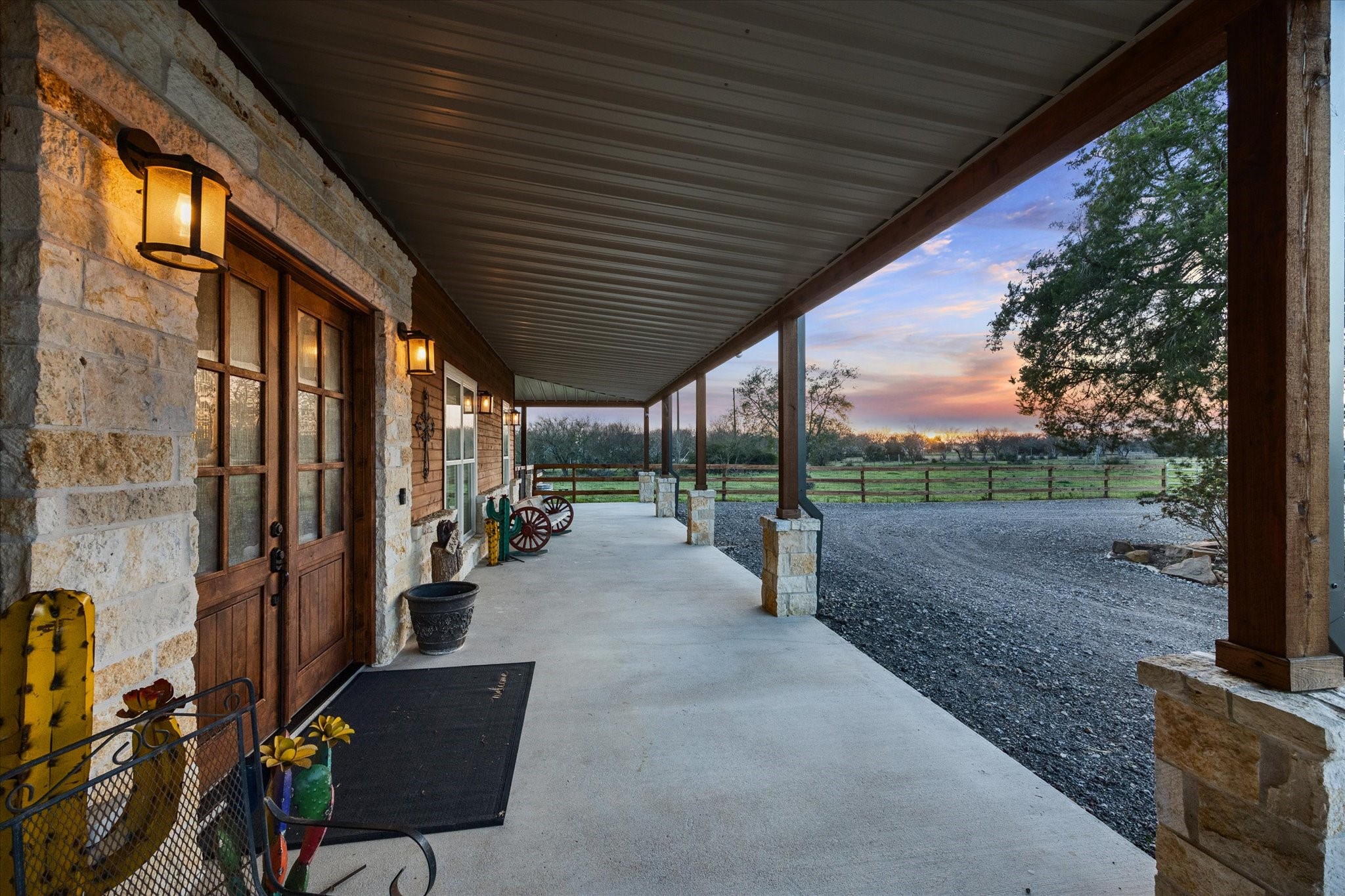 2224 Maler Road Property Photo 4