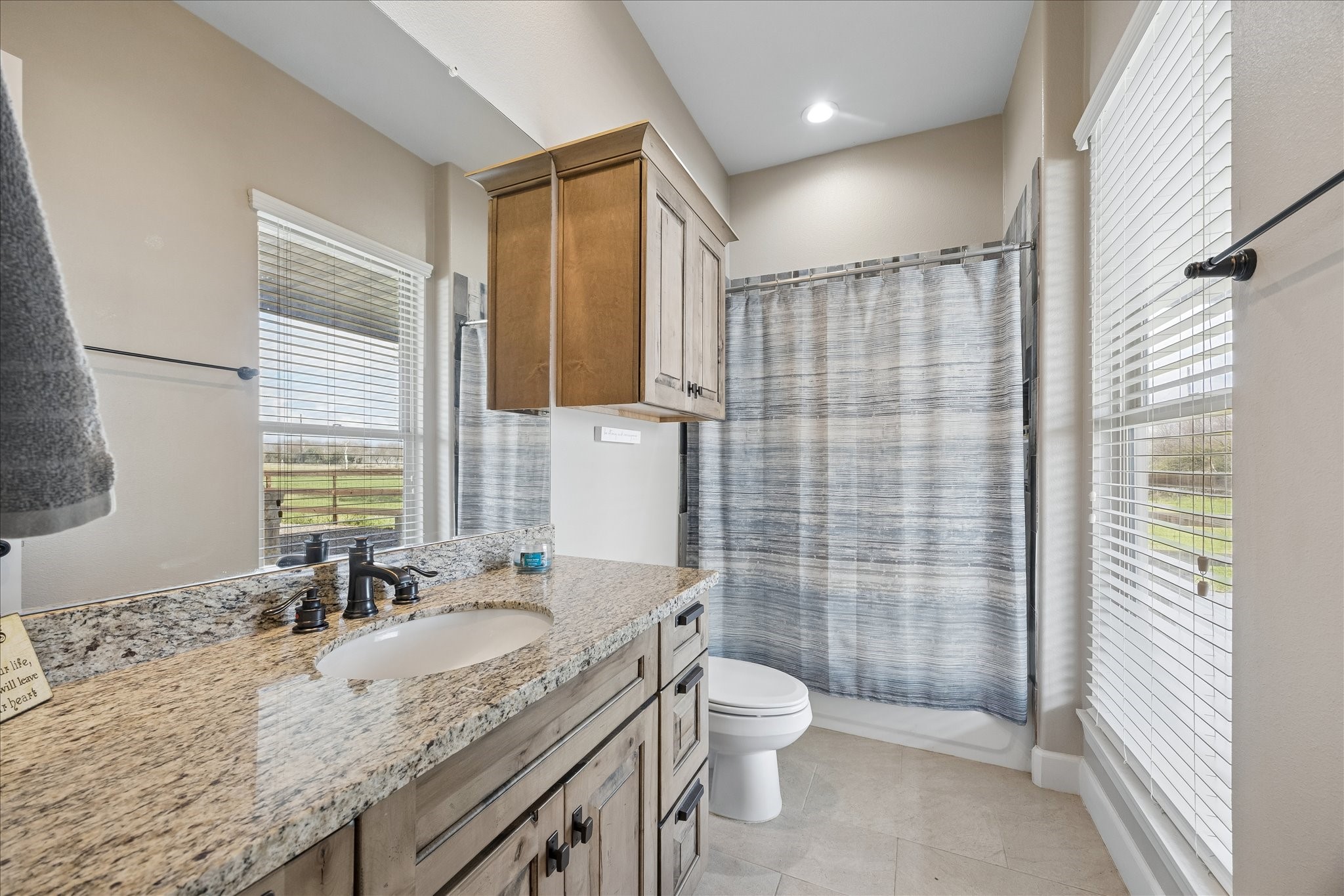 2224 Maler Road Property Photo 27