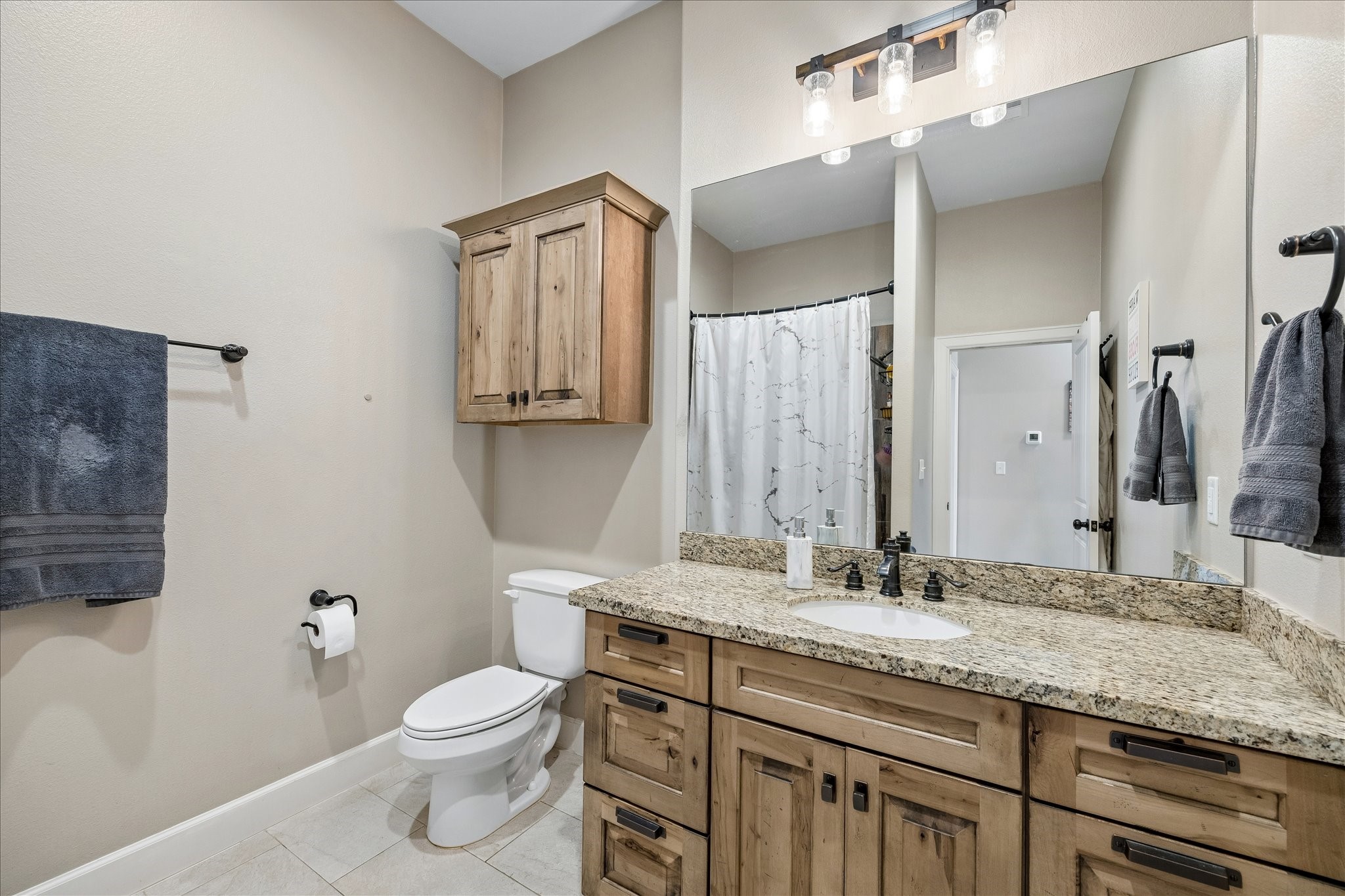 2224 Maler Road Property Photo 28
